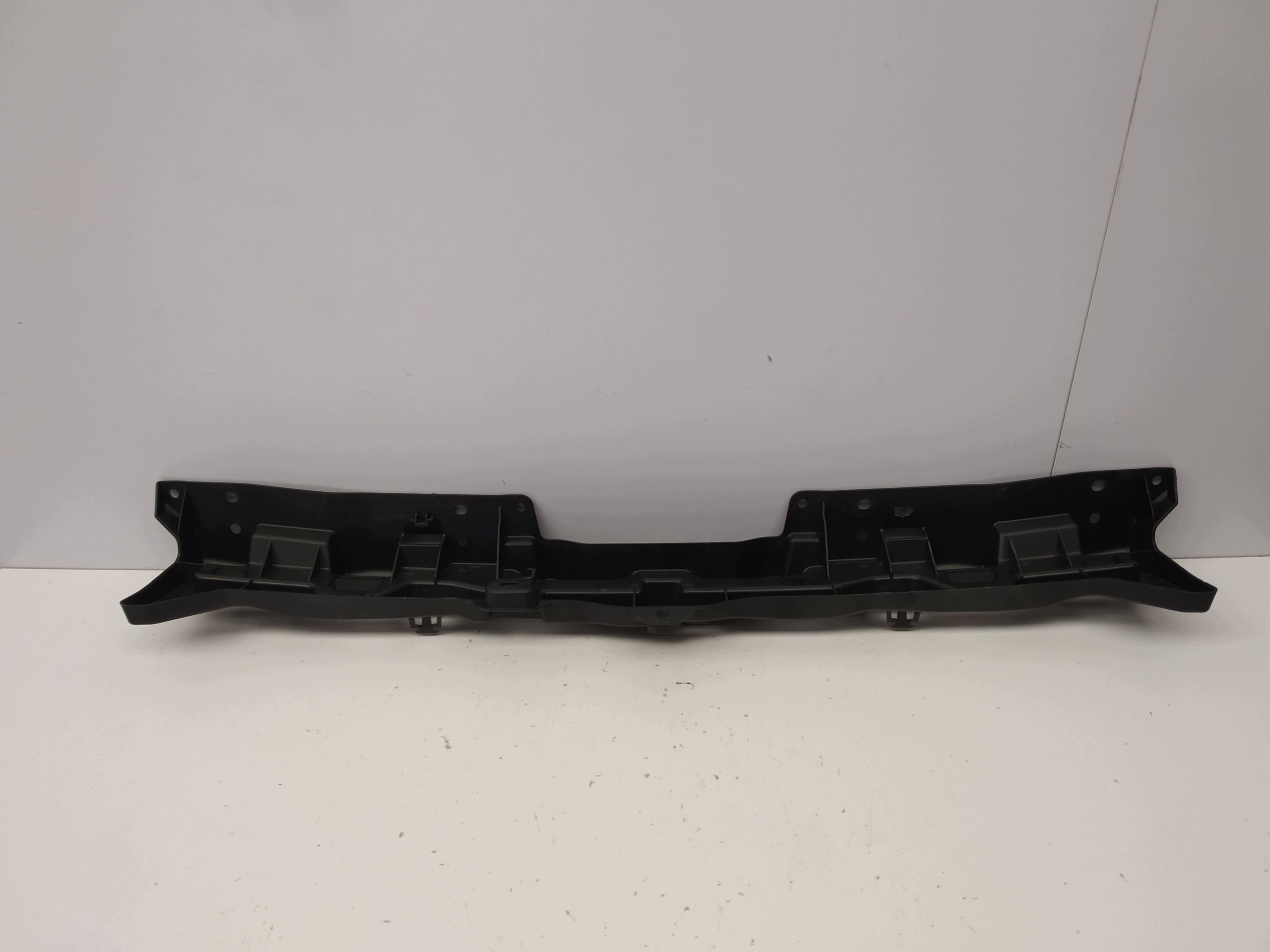 2022r + Suzuki S Cross II console pillar support below atrape w bumper