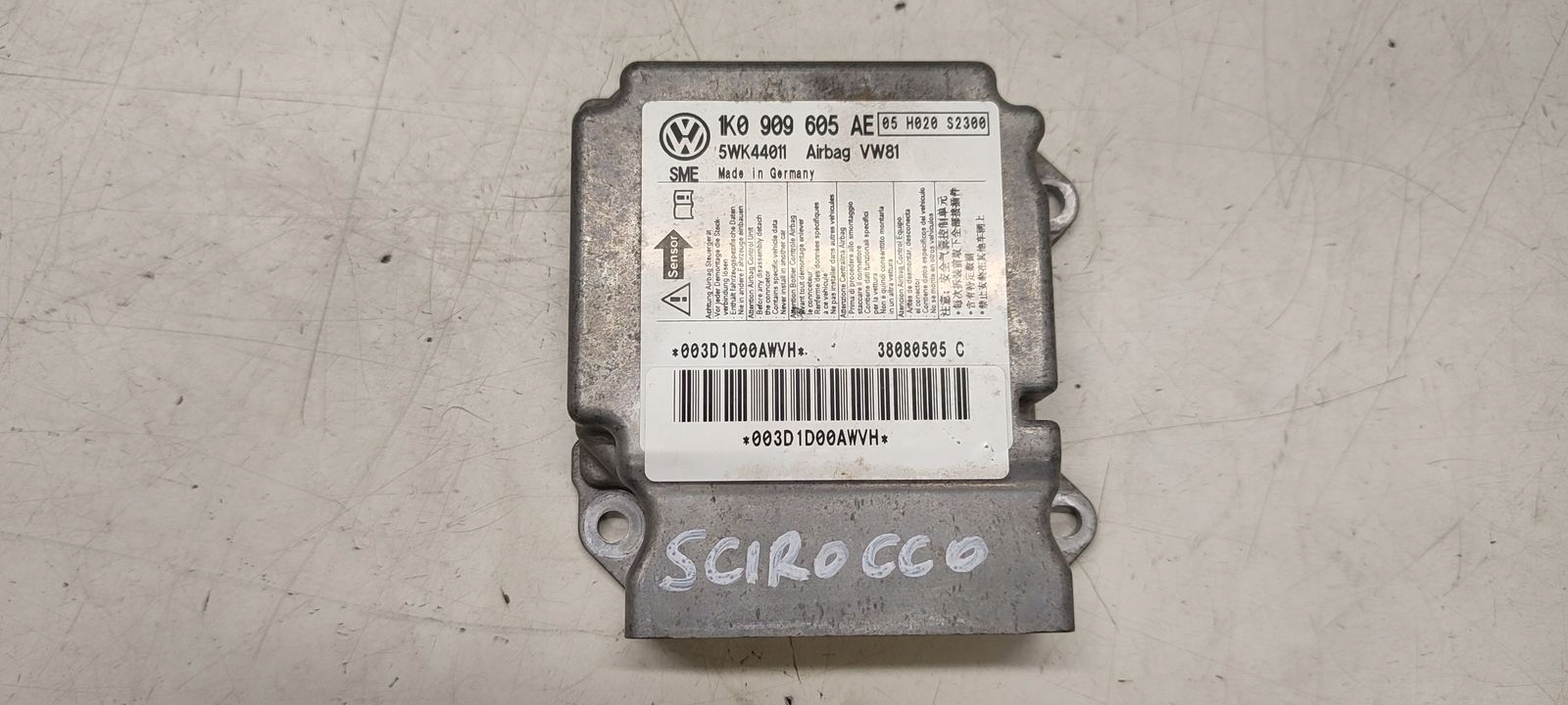 dashboard console airbags tension belts original VW Scirocco 2,0 TFSI