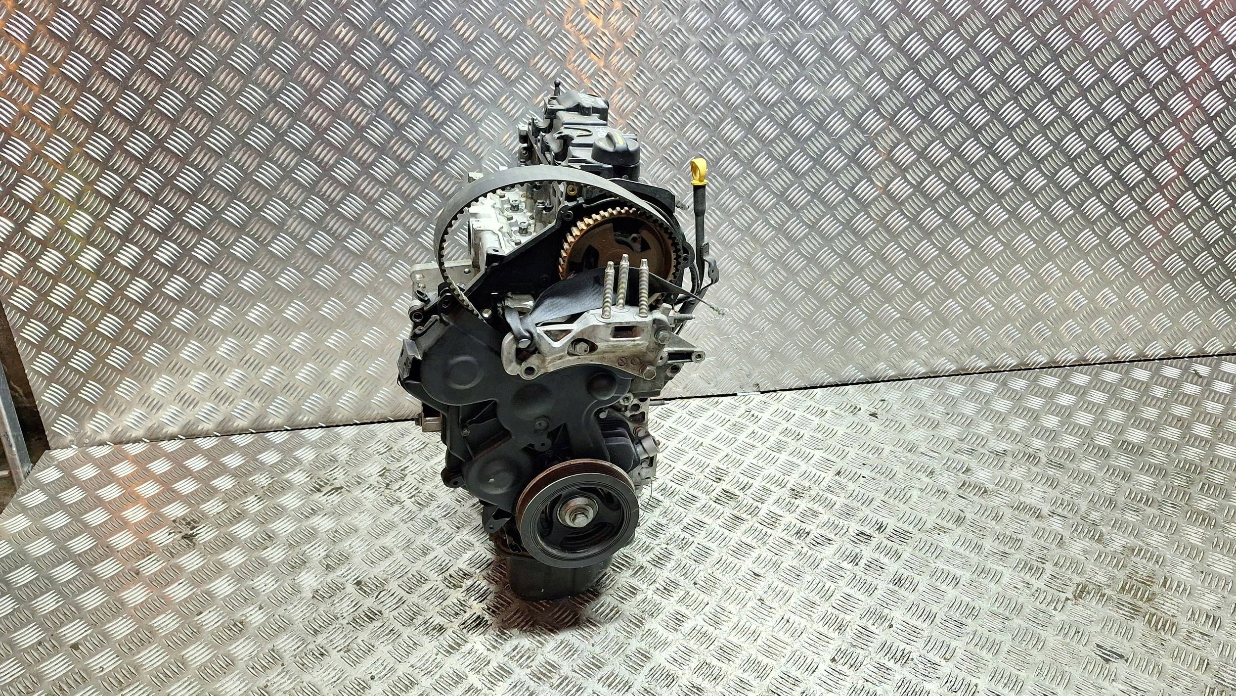 engine KVJA FORD FIESTA MK7 1.4 TDCI unprotected pillar
