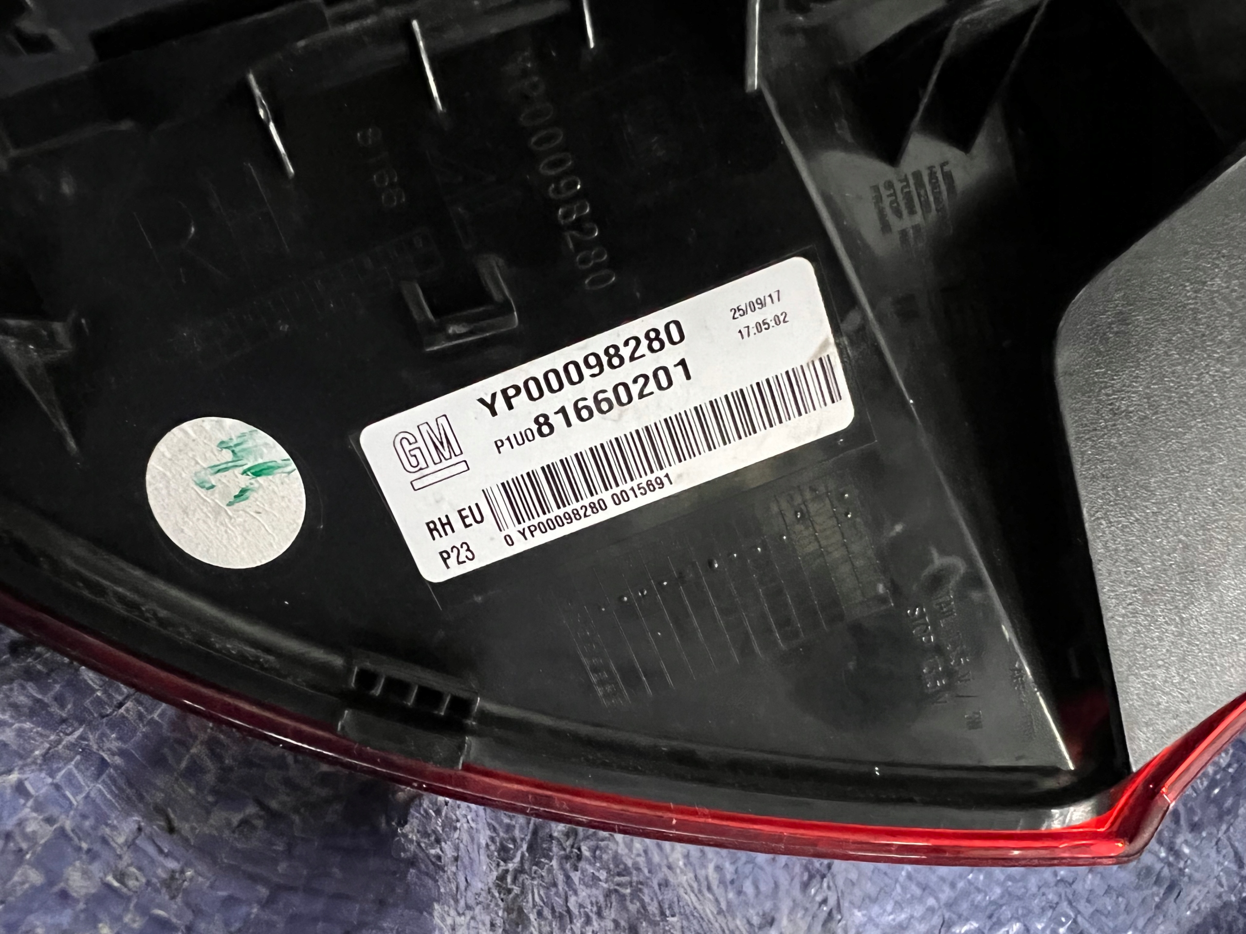 Opel Grandland Rückleuchte YP00098280 Rearlamp - Thumbnail 3