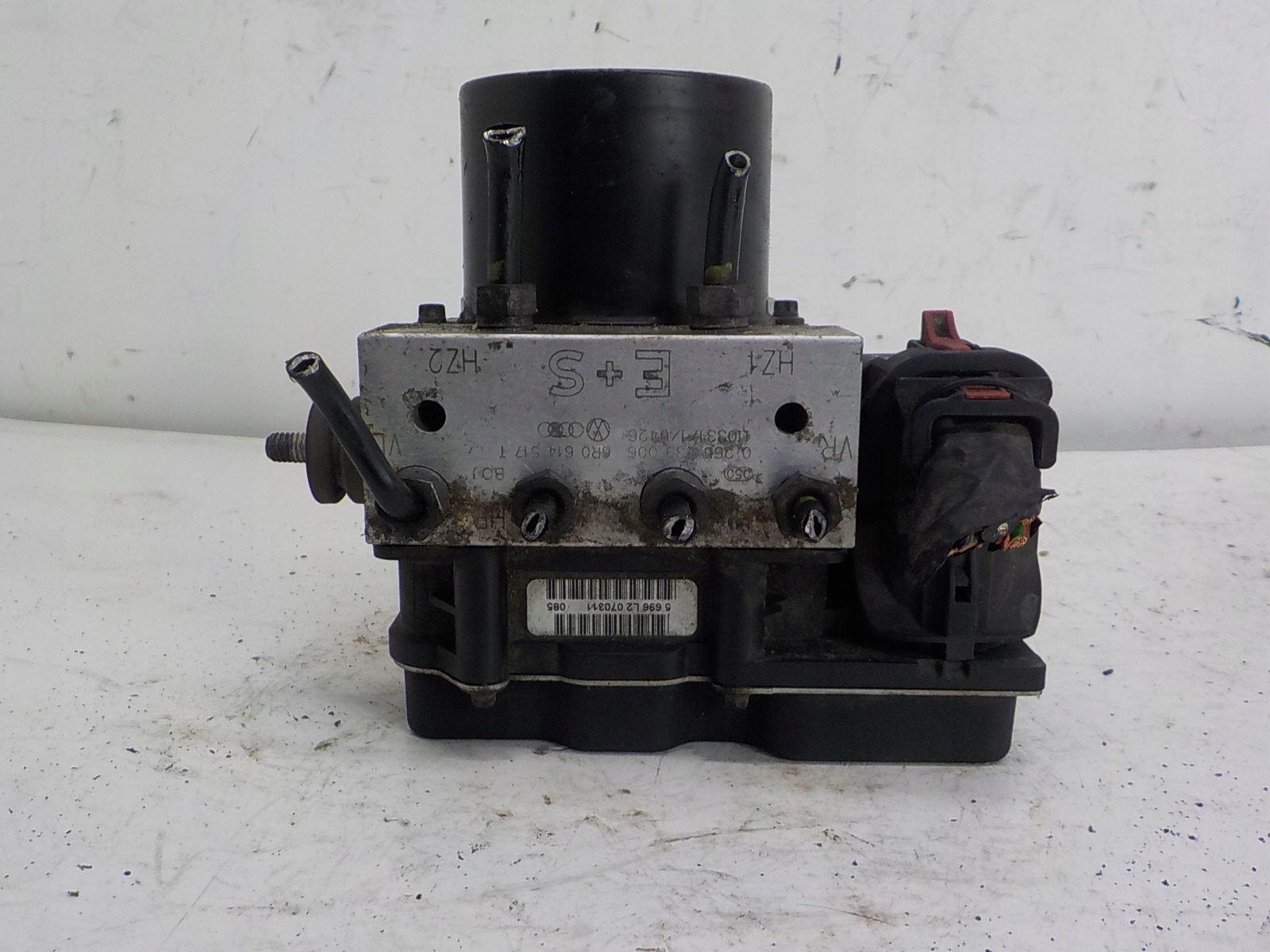 SKODA FABIA II насос ABS 6R0614517T 0265239006 6R0907379AA 0265955010