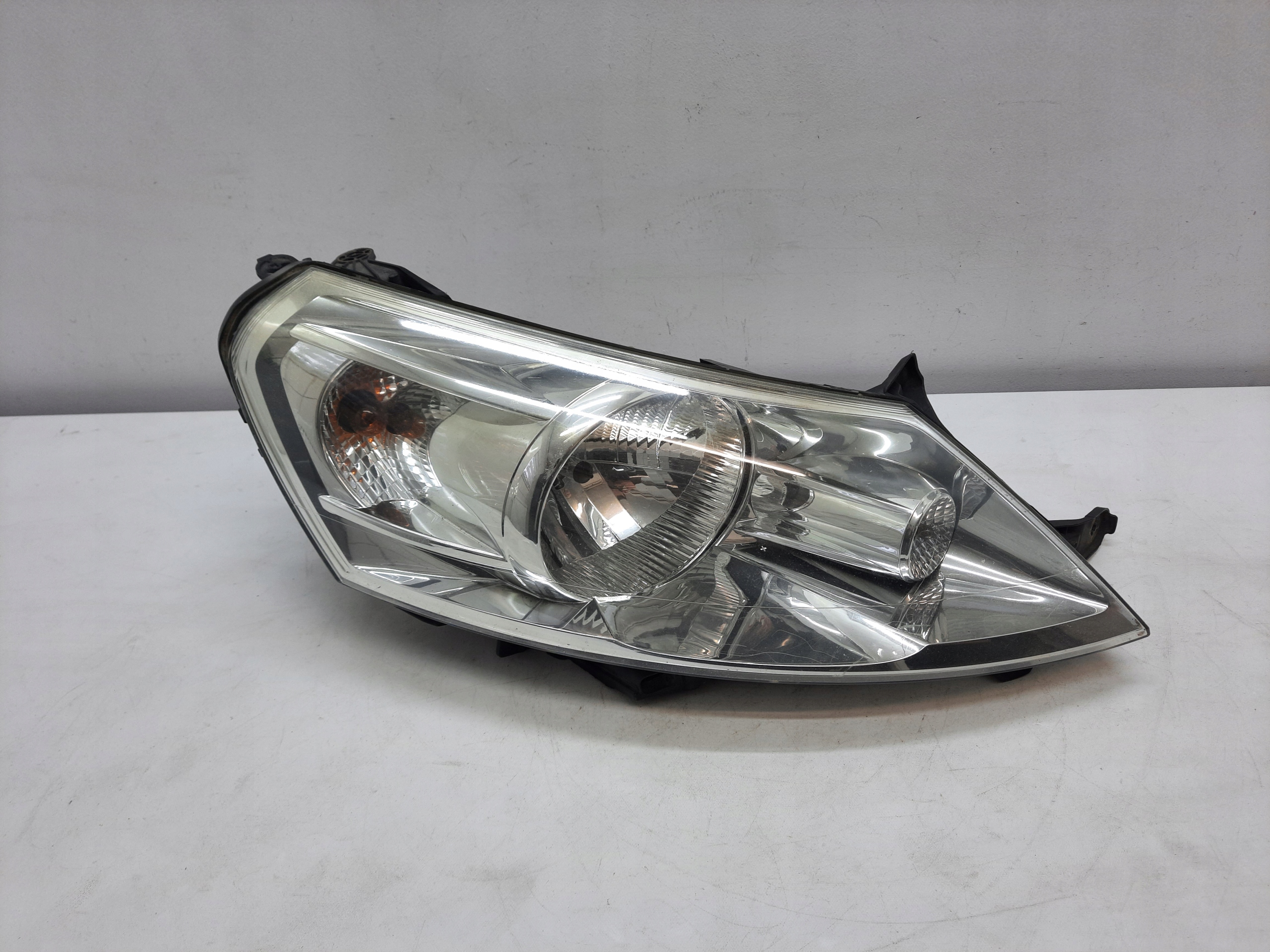 PEUGEOT EXPERT SCUDO JUMPY 06- light REFLEKTOR right front original EUROPA