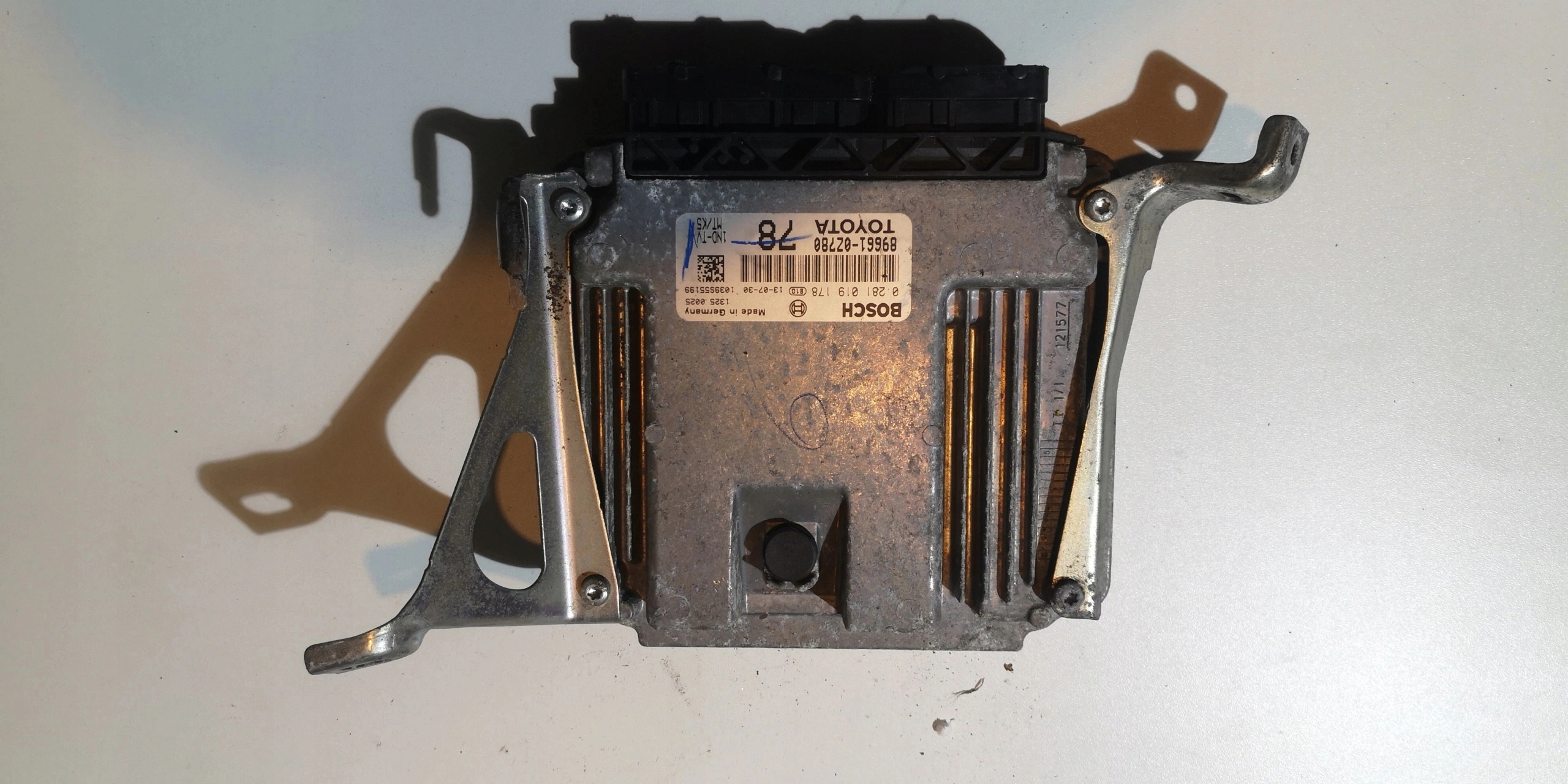 Toyota Auris II computer ECU 0281019178 89661-0Z780 Originale