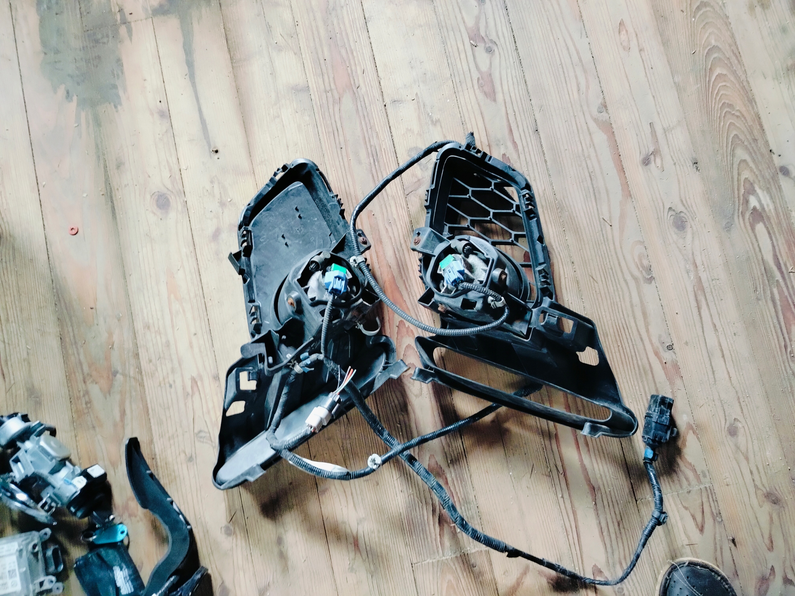 grid of a bumper left right front front MAZDA 3 BL II LIFT 09-13