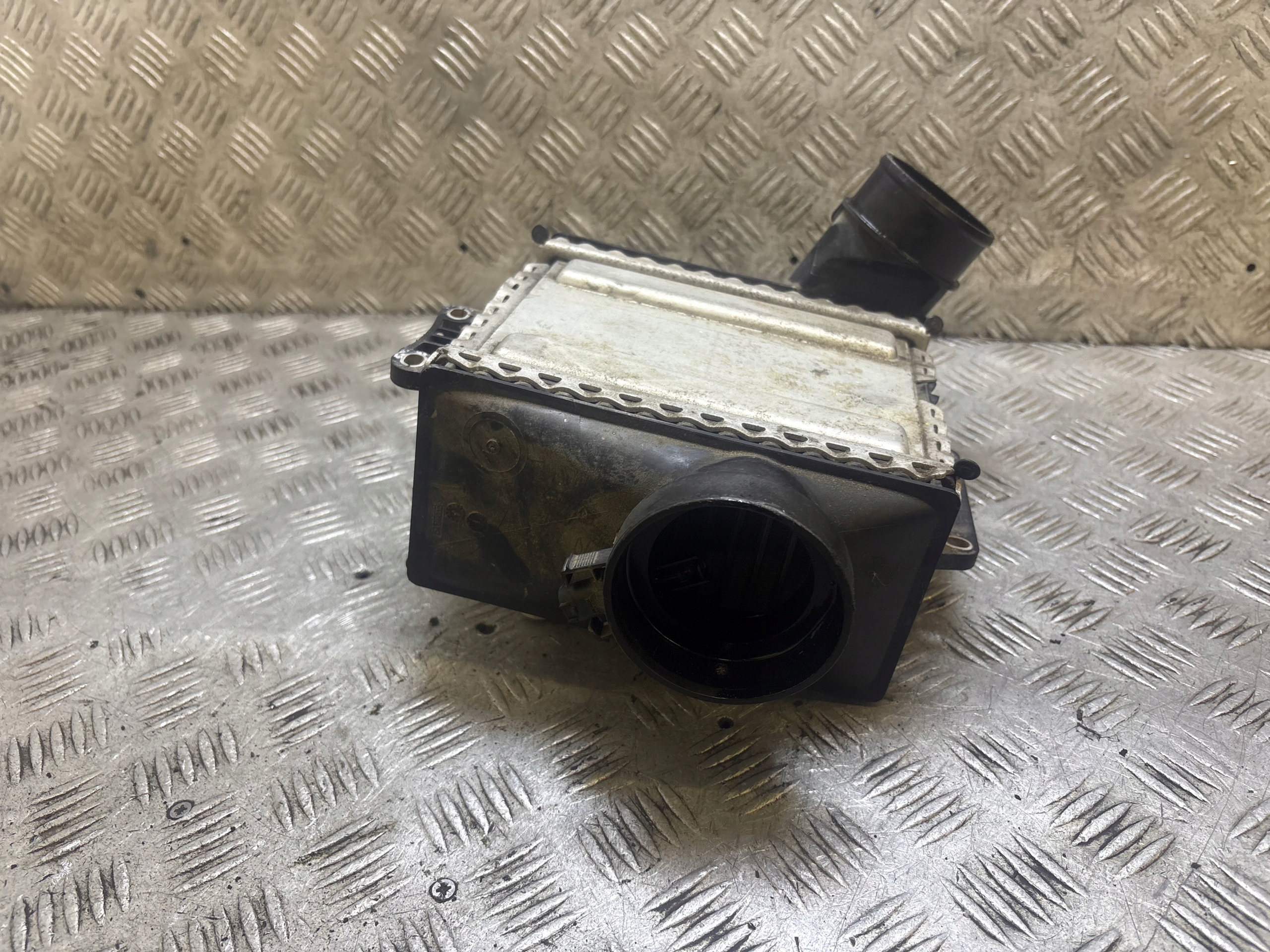 INTERKULER intercooler MERCEDES-BENZ C KLASA W205 2017 2.2 CDI