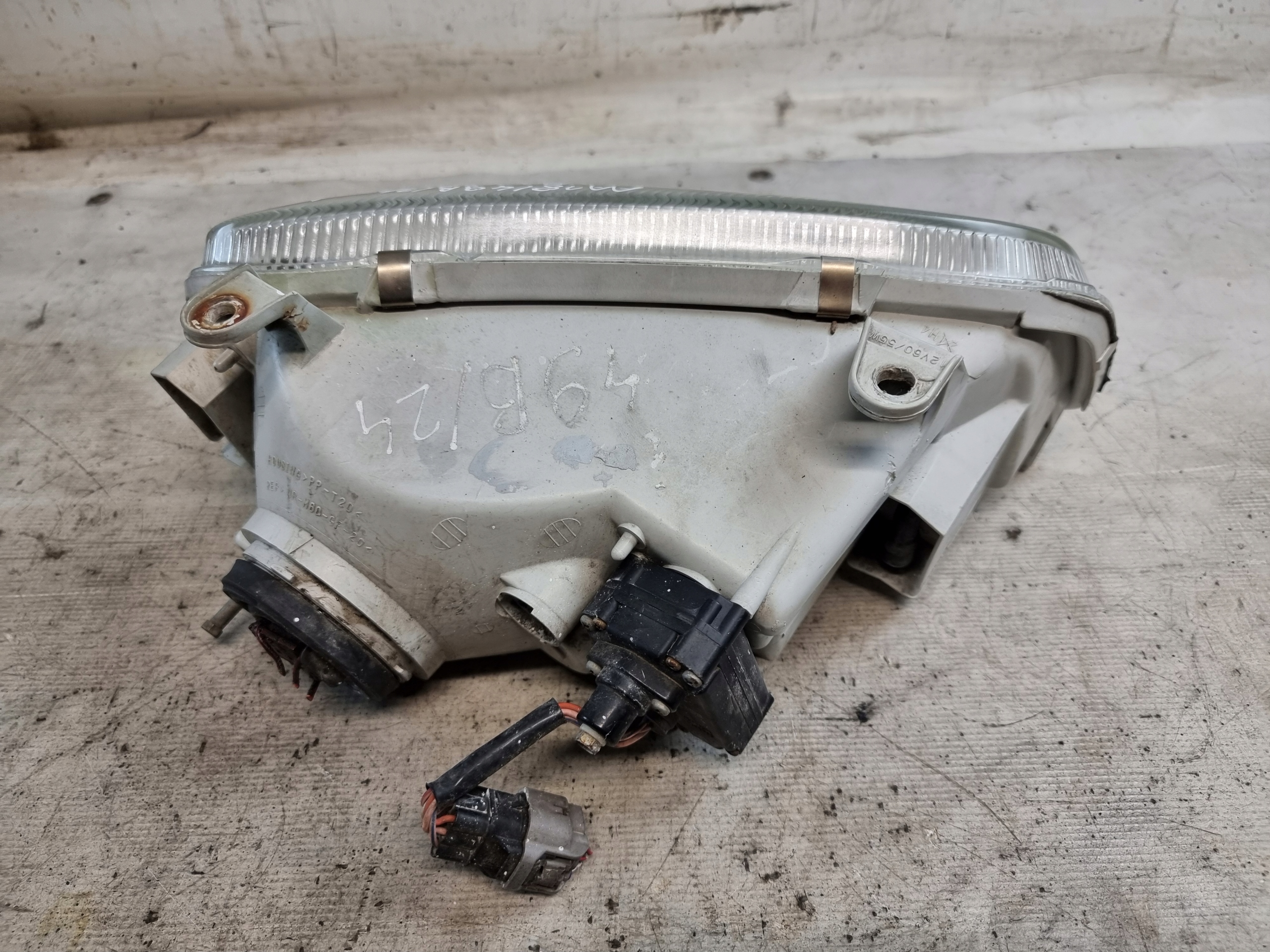 light REFLEKTOR left front TOYOTA RAV4 and