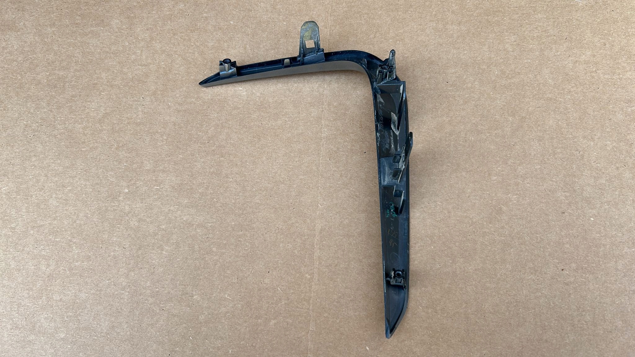 moulding of a bumper left left rear part rear LEXUS LBX 23