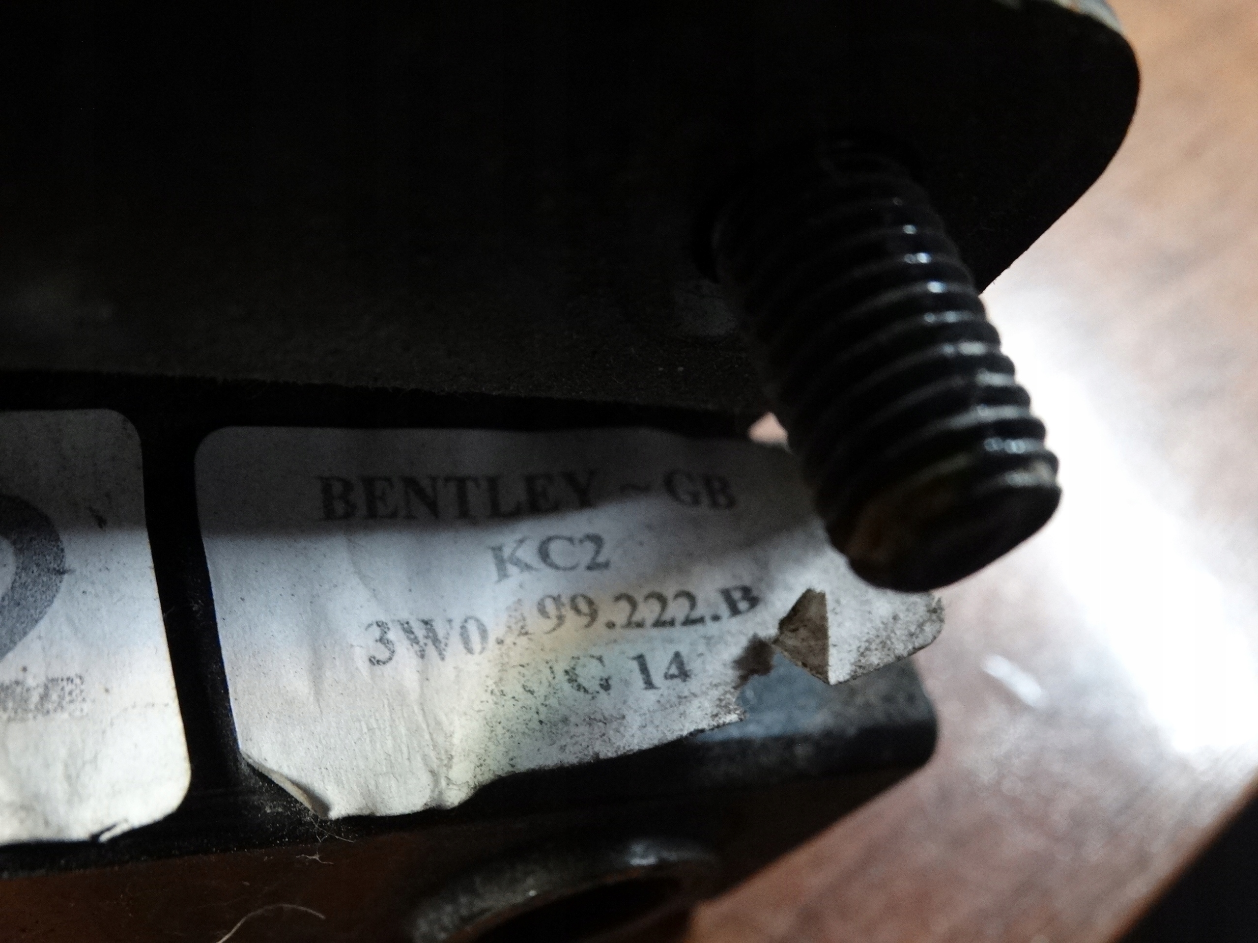 IDEALNY CONSOLLE BENTLEY 1