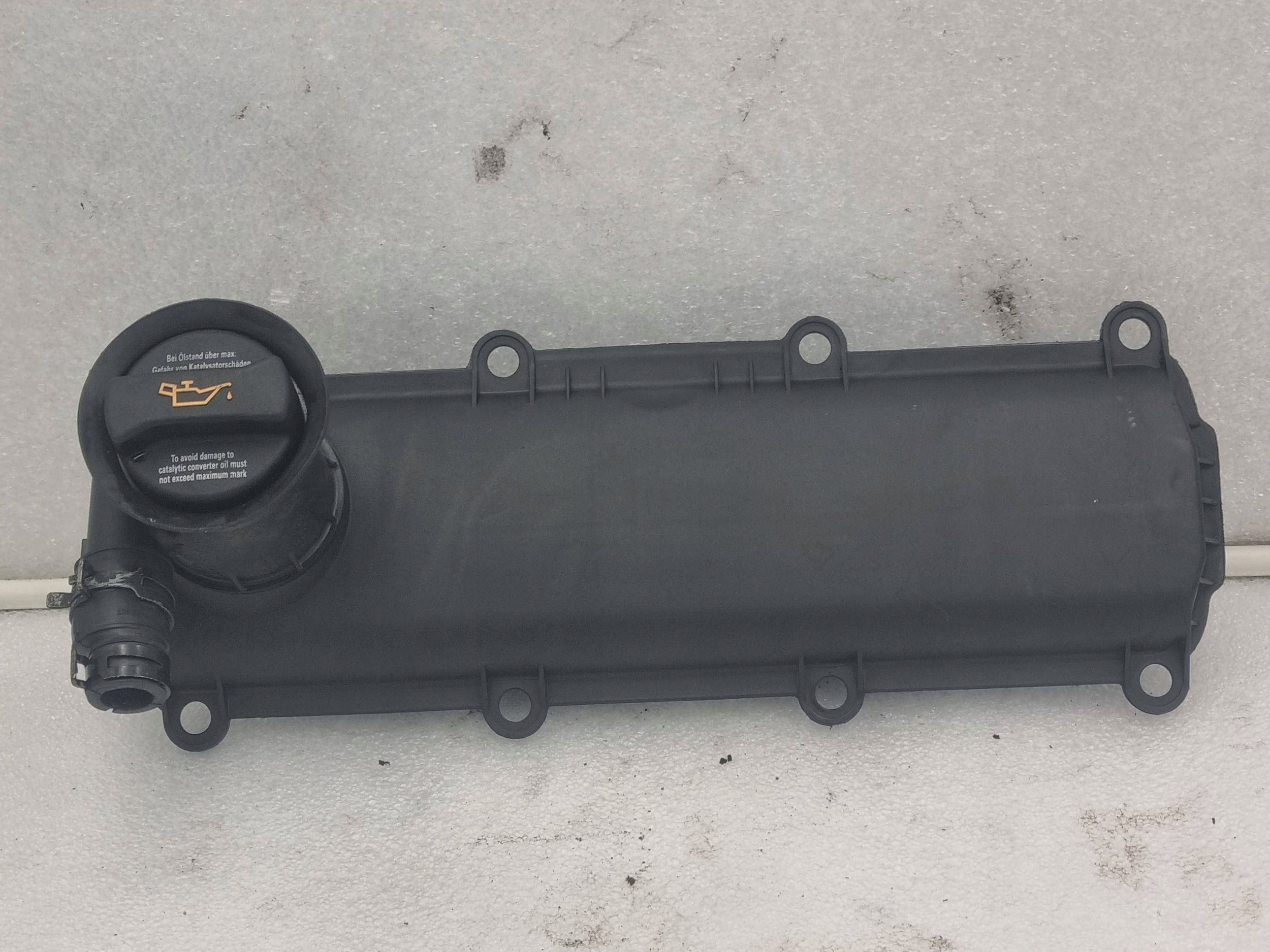 Abdeckung der Ventile Volkswagen Golf VI 1.6 MPI CMX 06A103469BB