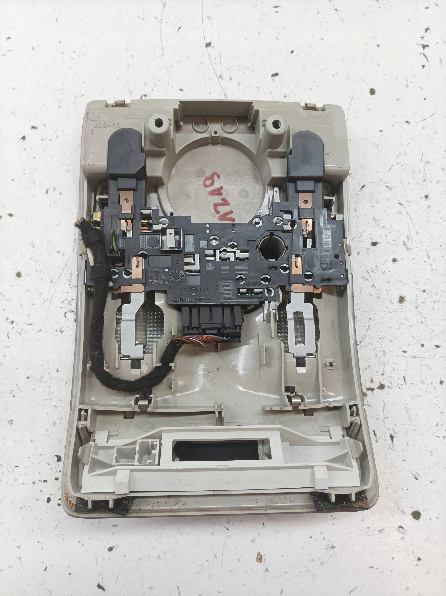 FANALE CIELO INTERNO 8E0947135A 8E0947565 Audi A4 II (2000-2006) B6