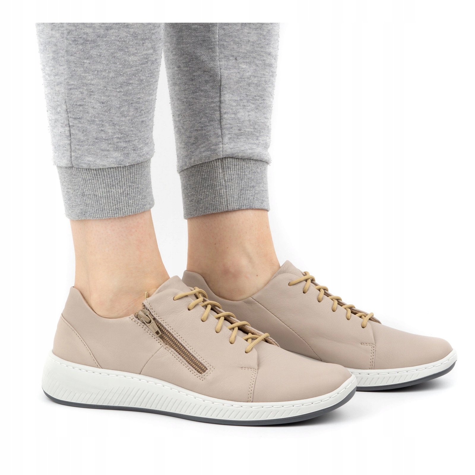 Dámské polobotky kožené šněrovací tenisky Polské 0602W šedé 38