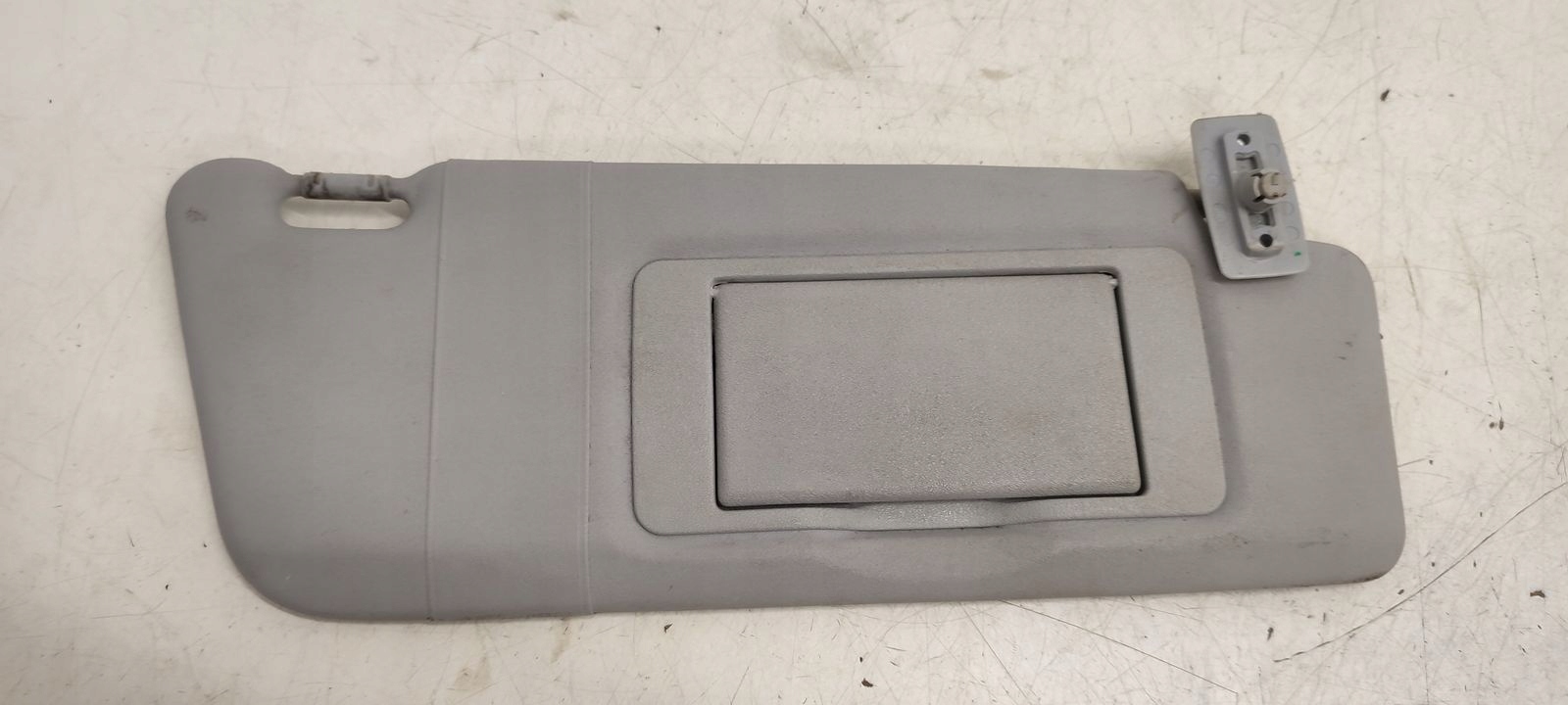 visor przeciwsloneczny right Mercedes W208 2,0 compressor;