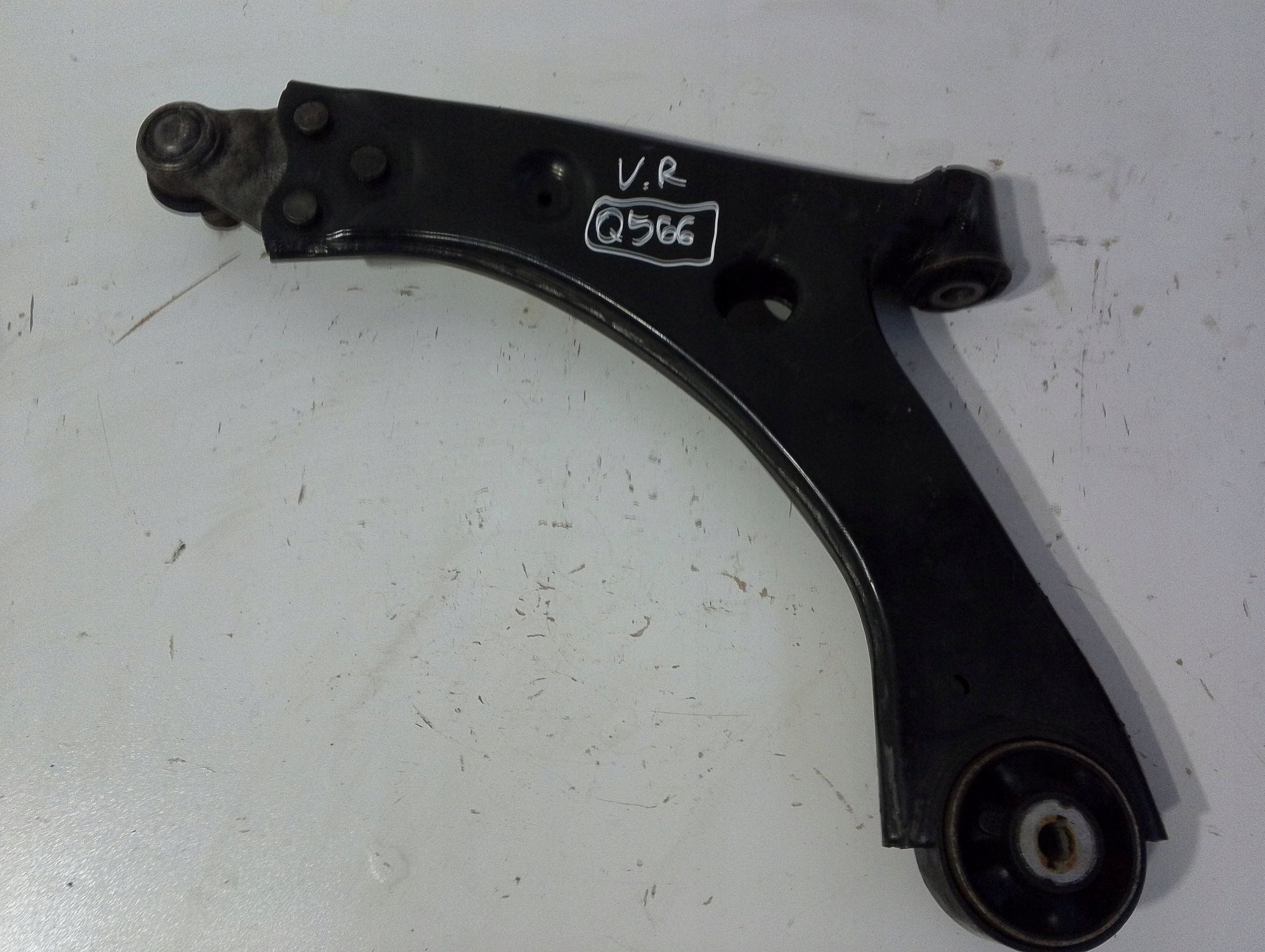 Ford Kuga MK3 arm front right LX613A423BEA (Q566)