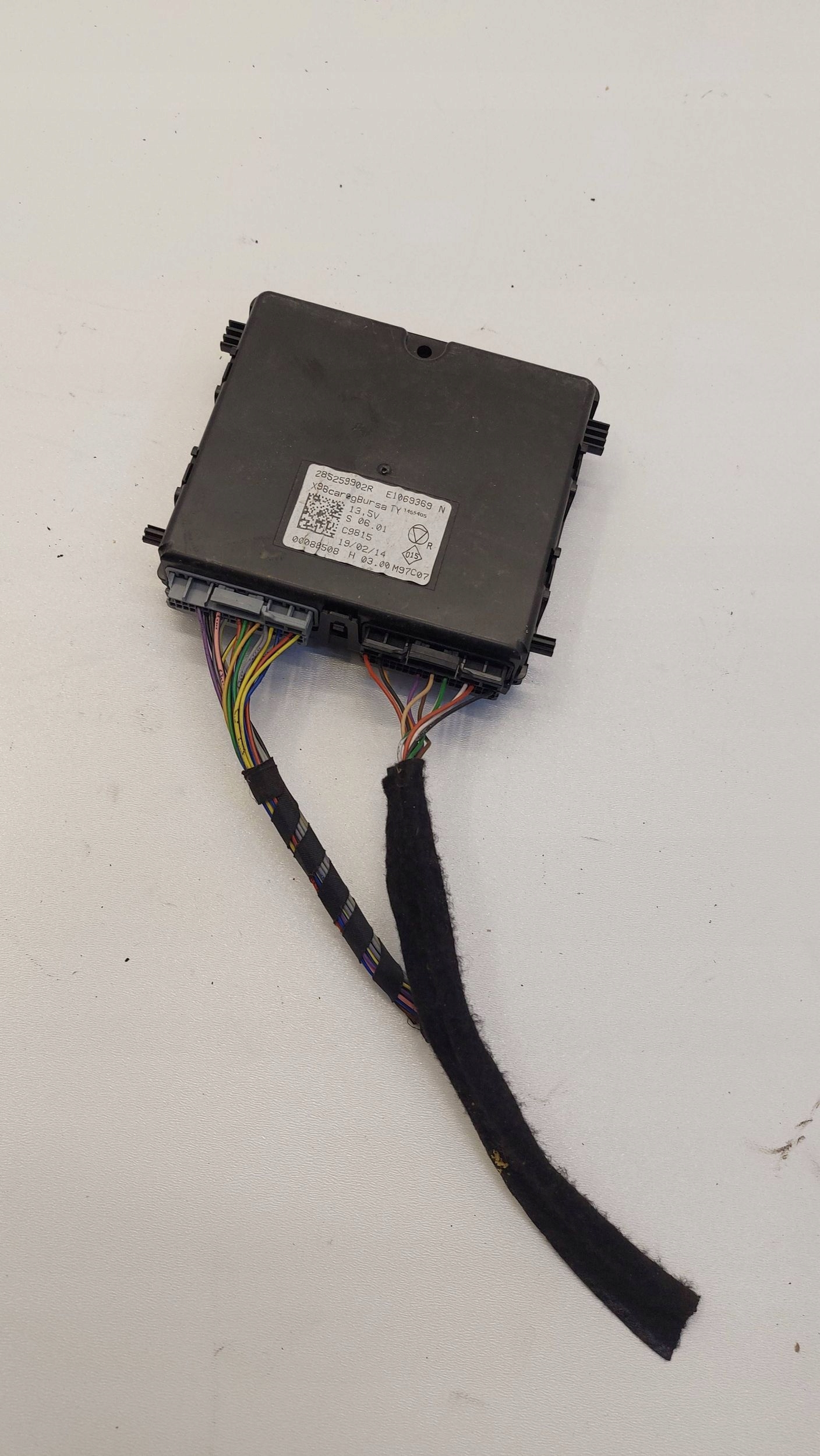 RENAULT CLIO IV comfort control unit computer 285259902R X98