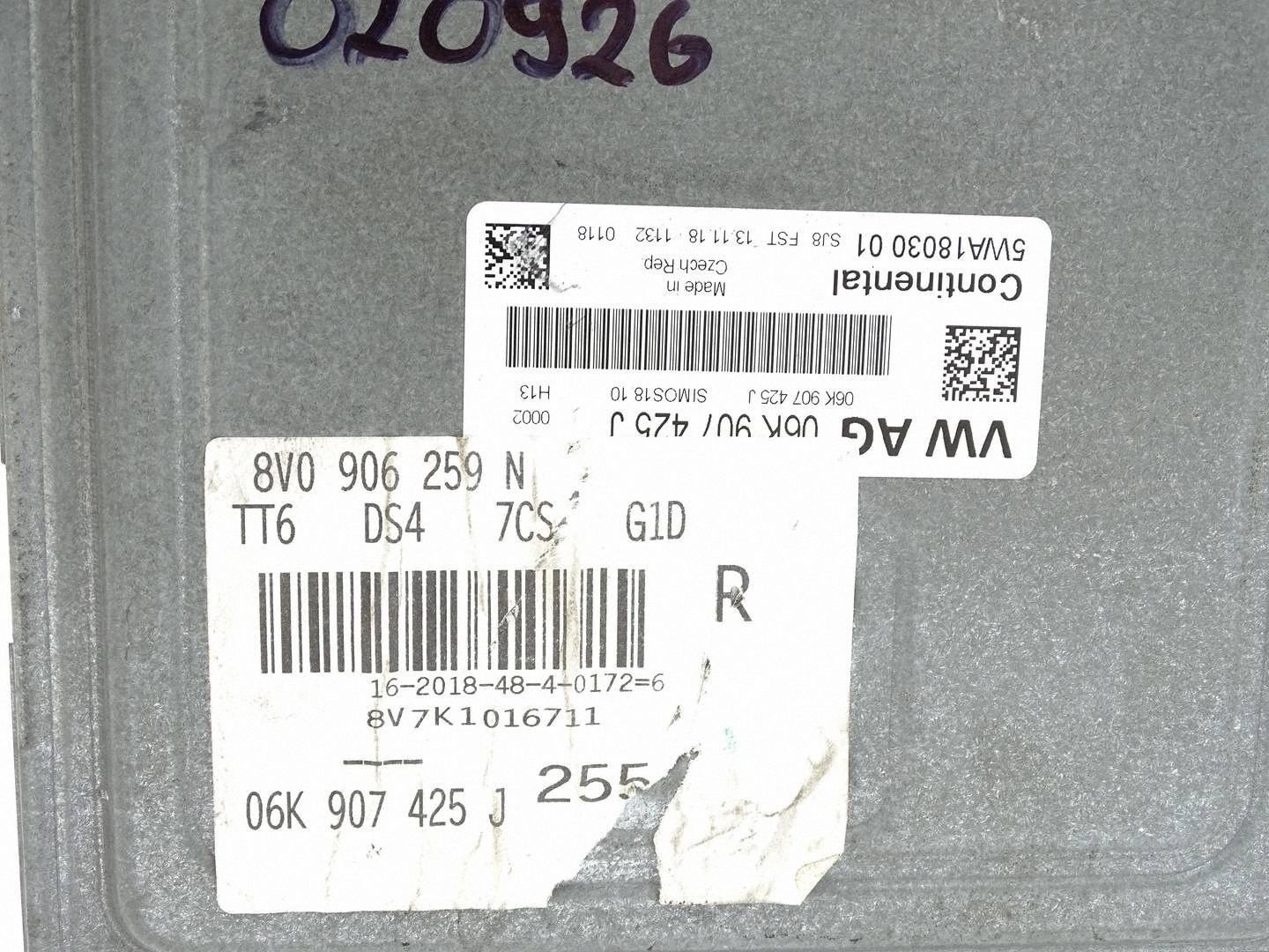 computer control unit of the engine ECU AUDI S3 8V 2.0 TFSI 06K907425J