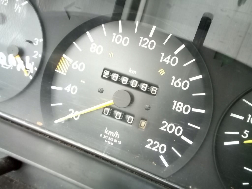 Mercedes 190 W201 petrol dials dials predkosciomierz tachometer