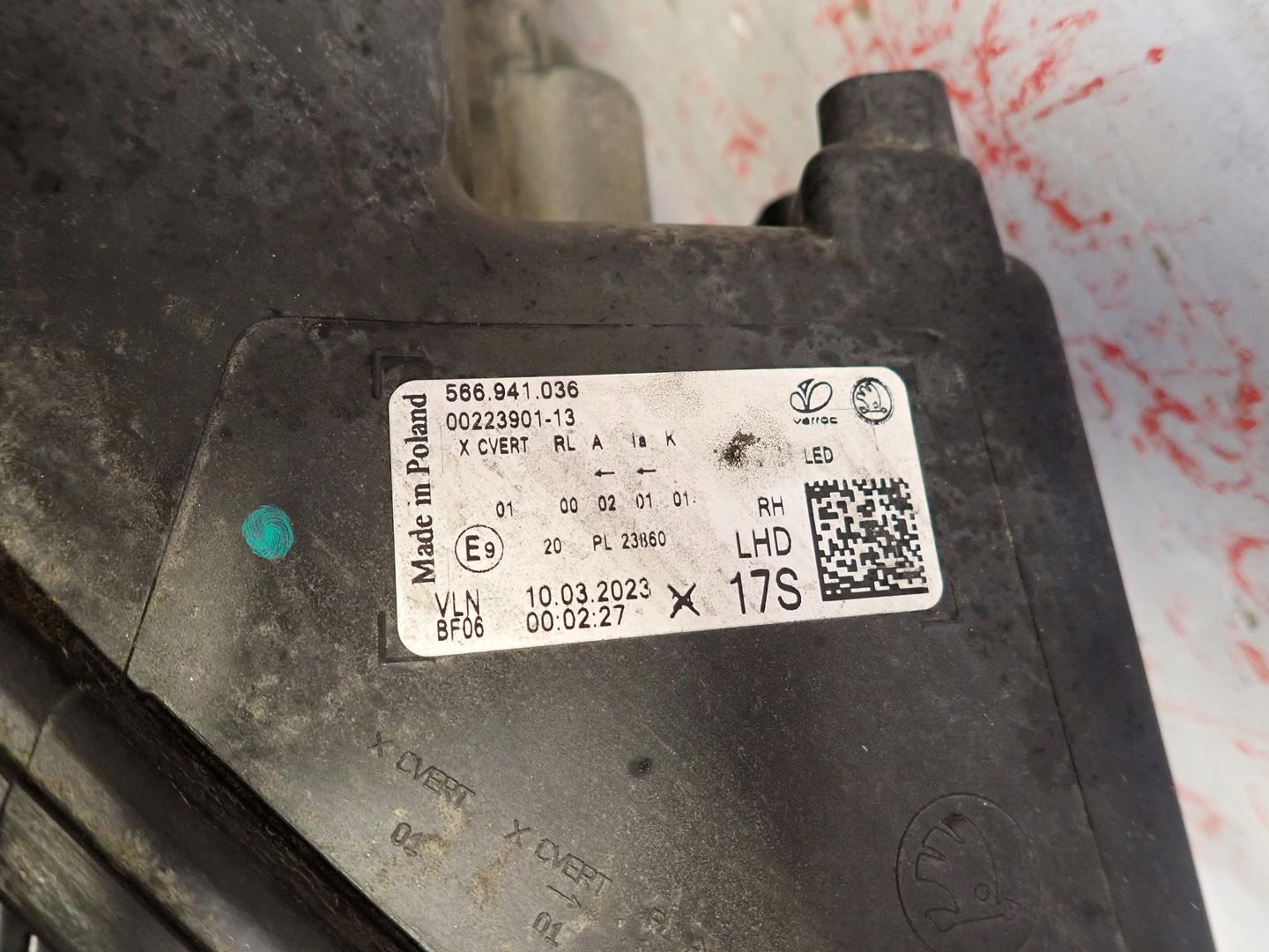 light front front right SKODA KODIAQ LIFT 2021- 566941036