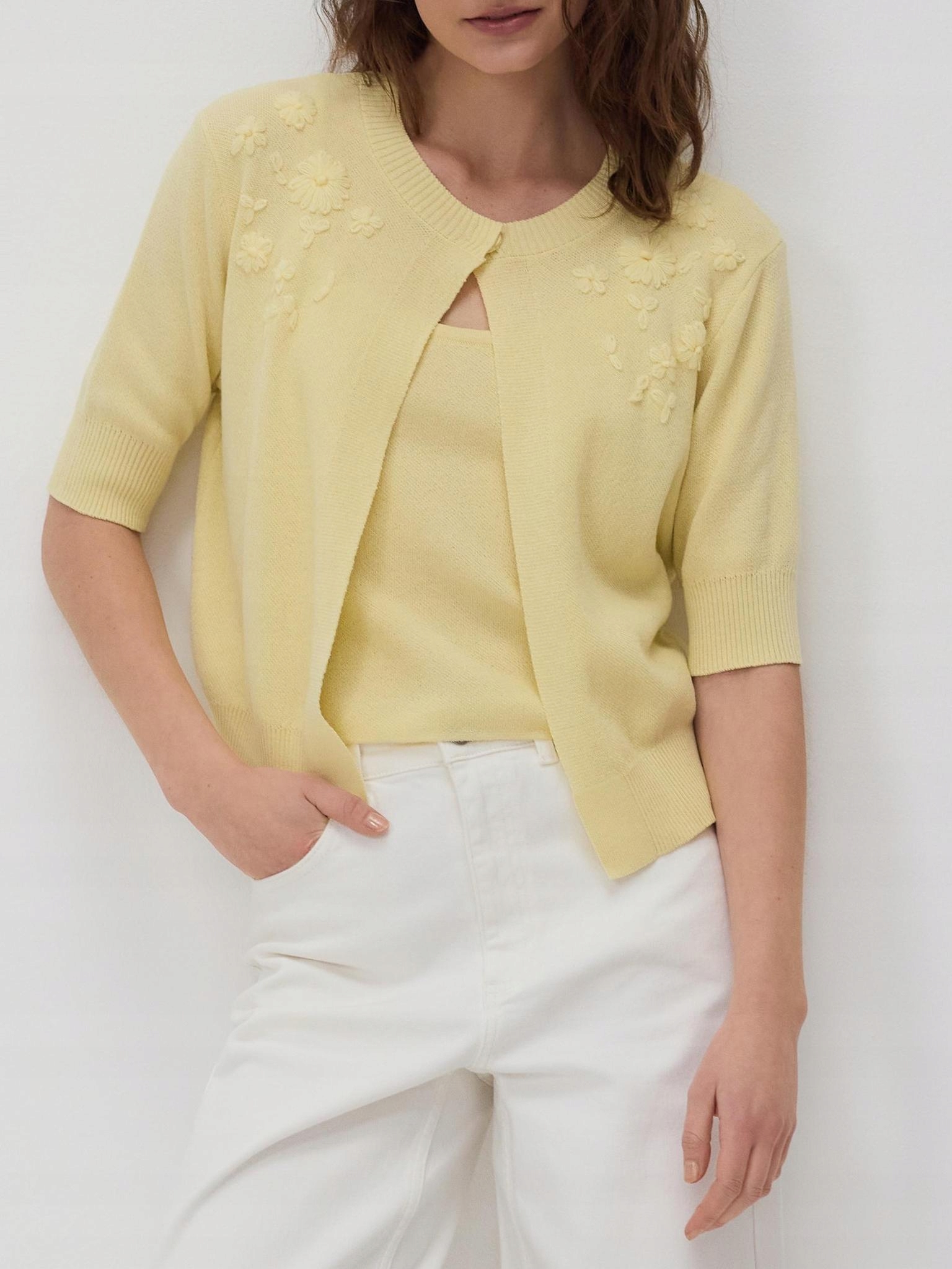 ŻÓŁTY DZIANINOWY SWETER Z TOPEM KRÓTKI RĘKAW OZDOBNY HAFT KWIATKI M Linia regular