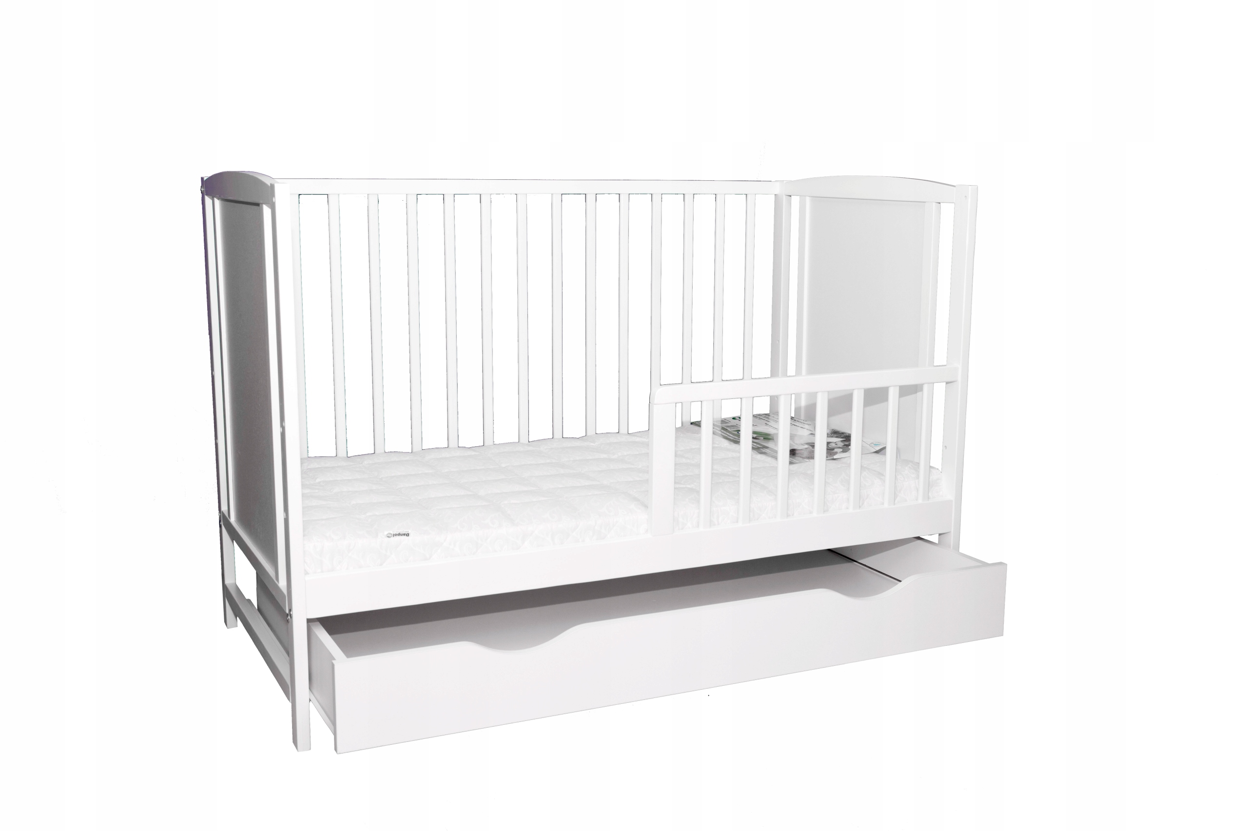 ŁÓŻECZKO DZIECIĘCE BAJKA BIAŁE Z SZUFLADĄ + MATERAC GPK + PŁOTEK