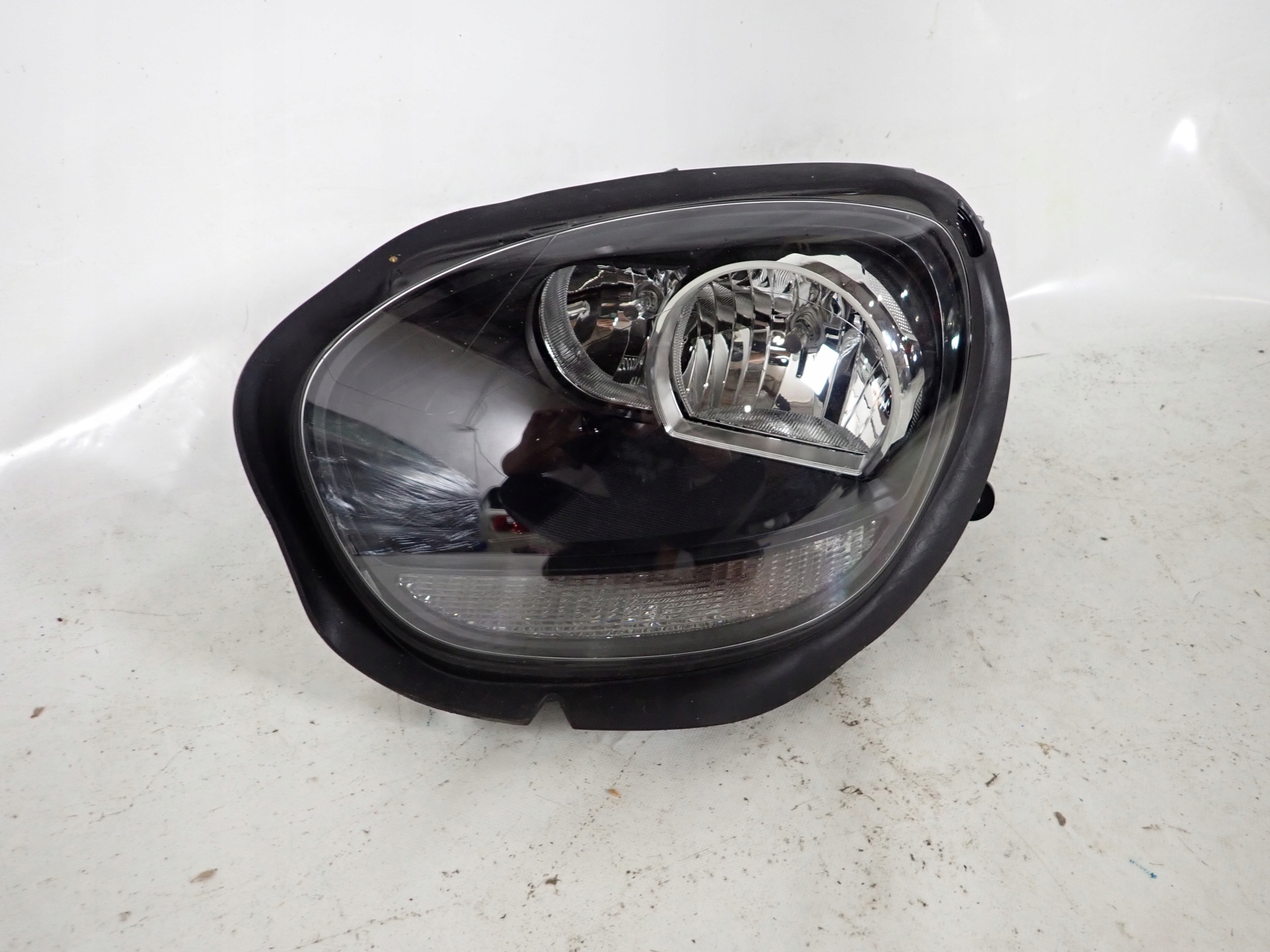 MINI COUNTRYMAN II F60 16- light left front front