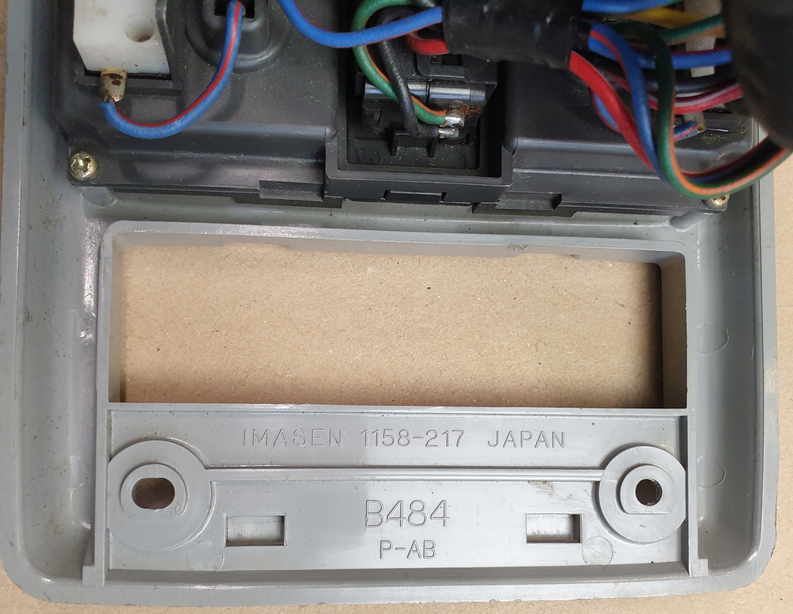 FANALE CIELO INTERNO MAZDA 1158-217