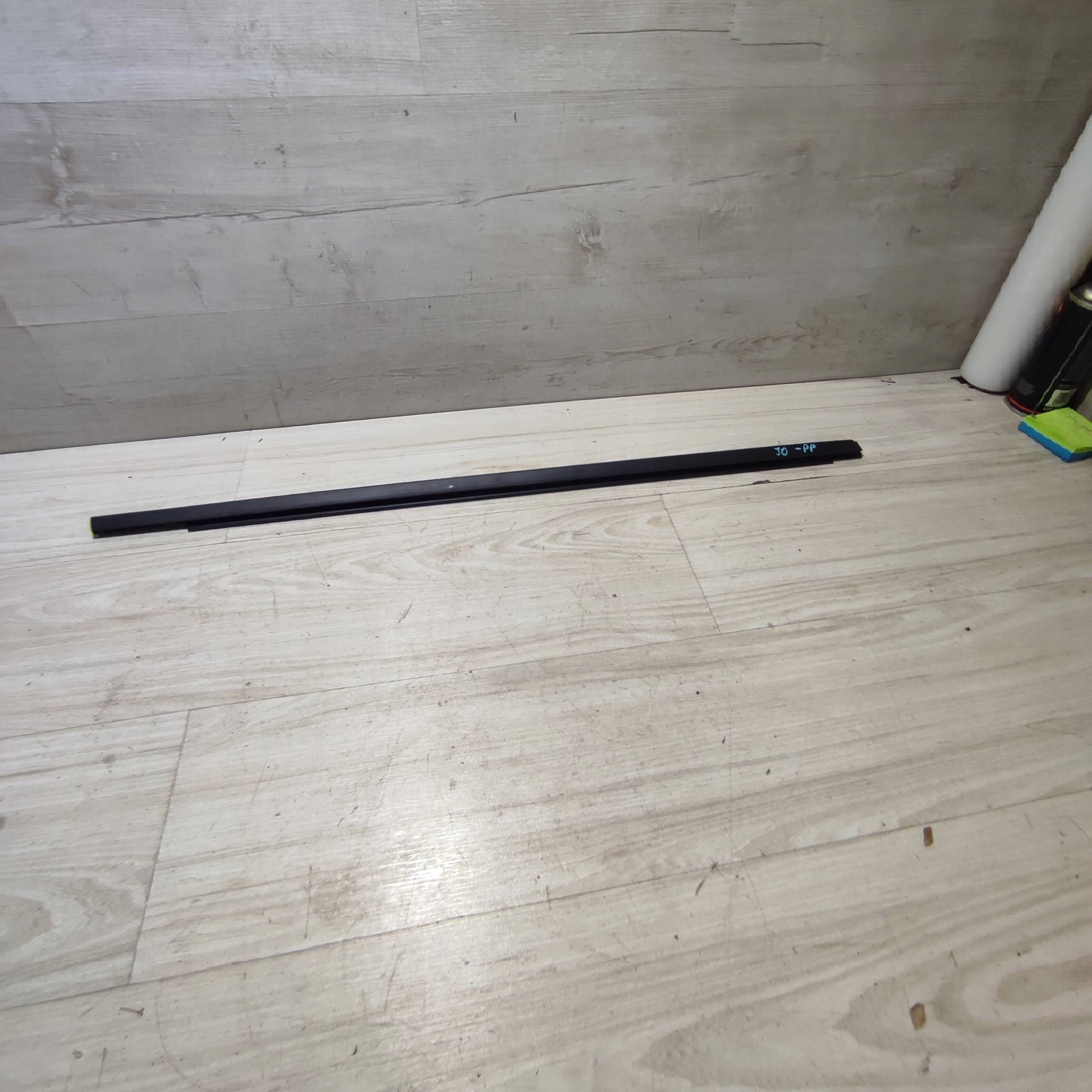 moulding windows door przednich front side right Dacia Jogger 30PP