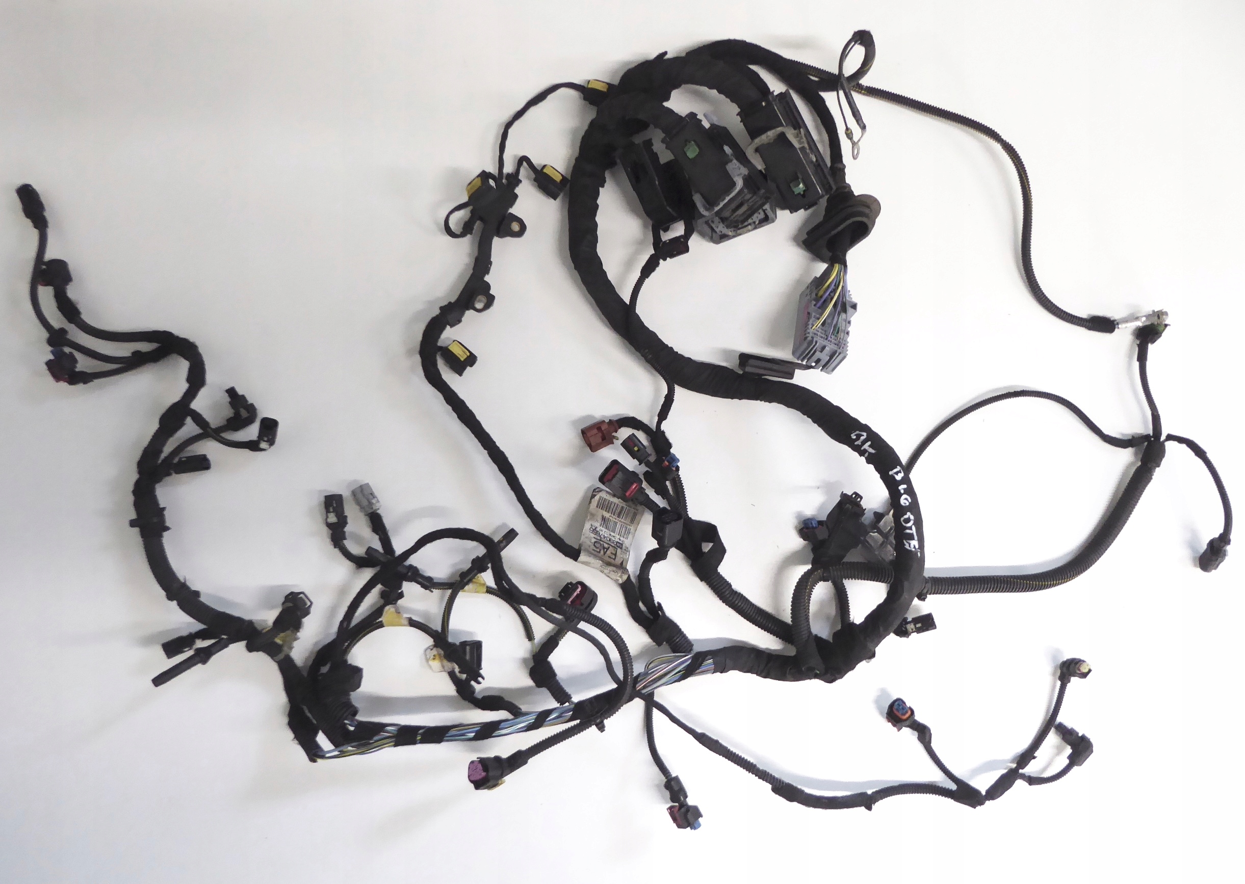 bundle of the engine OPEL ASTRA 5 K 1.6 CDTI B16DTE