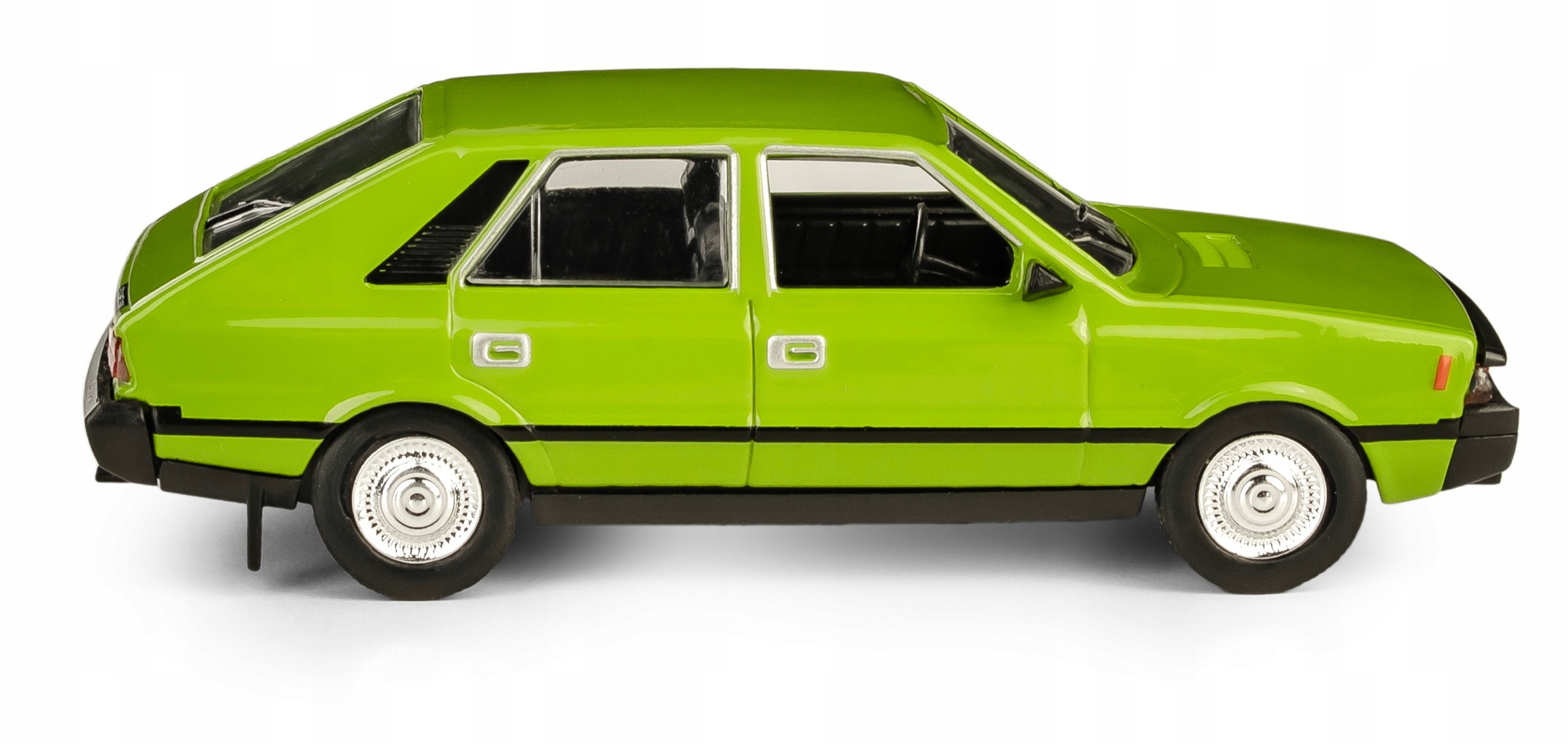 FSO POLONEZ KOLEKCJA PRL MODEL POJAZDU 1:43 ZIELONY SAMOCHÓD AUTO DAFFI Kod producenta 5905422022430