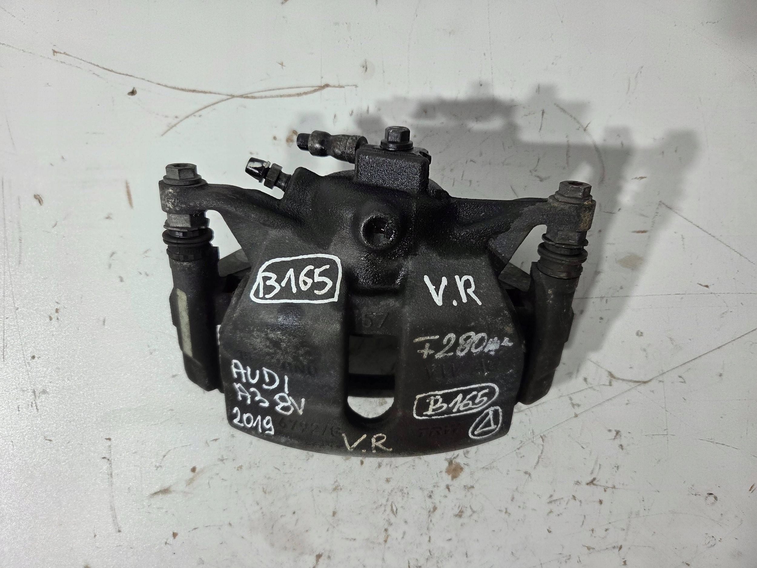 Audi A3 S3 8V caliper brake front right 6792G (B165)