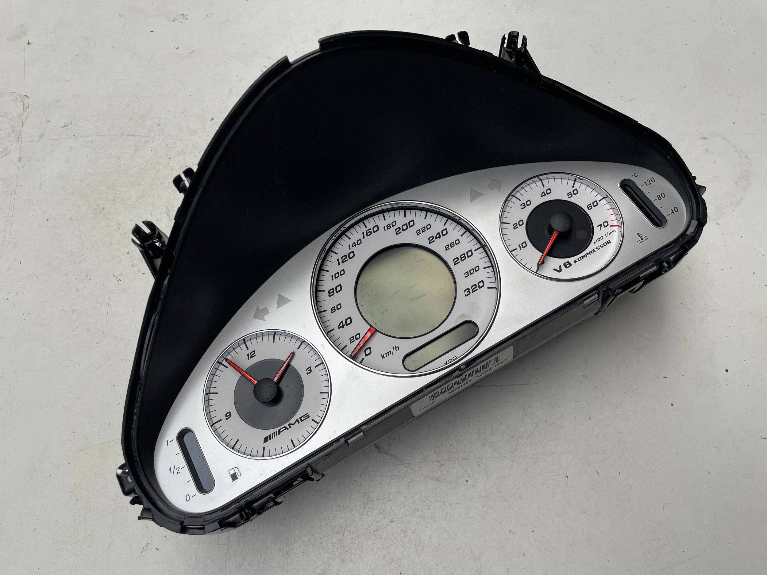 MERCEDES W211 E211 dials dials A2115403148 !J