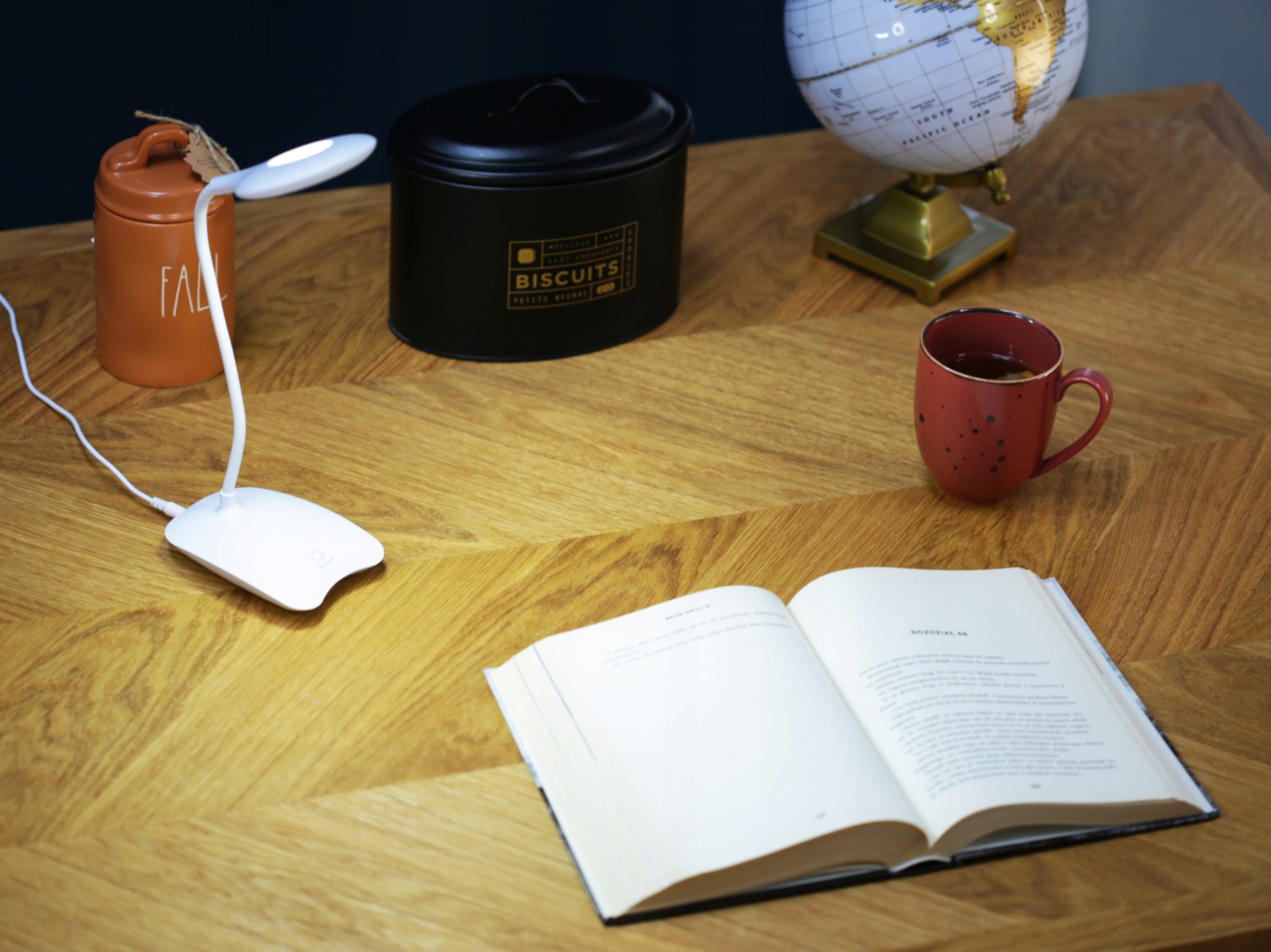 Lampka LED Biurkowa Szkolna na Biurko USB DOTYK Marka Interlook