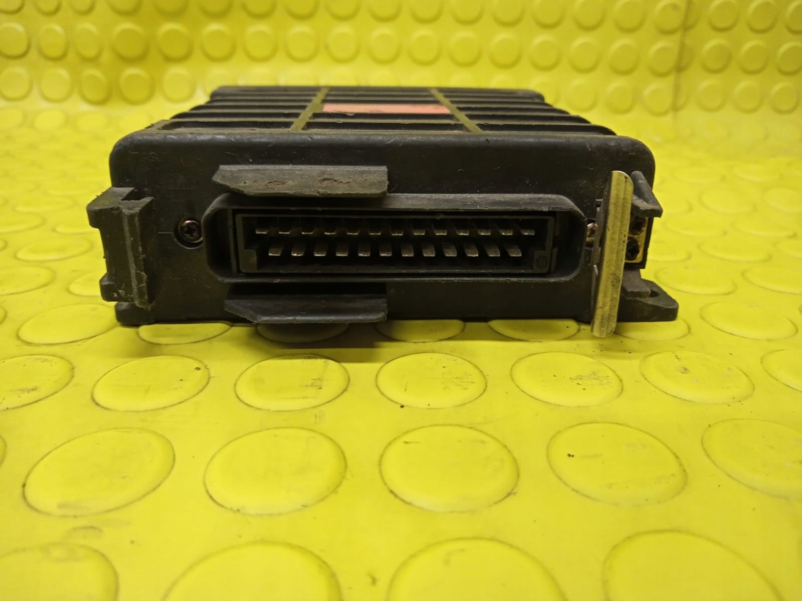 AUDI 100 computer control unit of the engine 0280800188