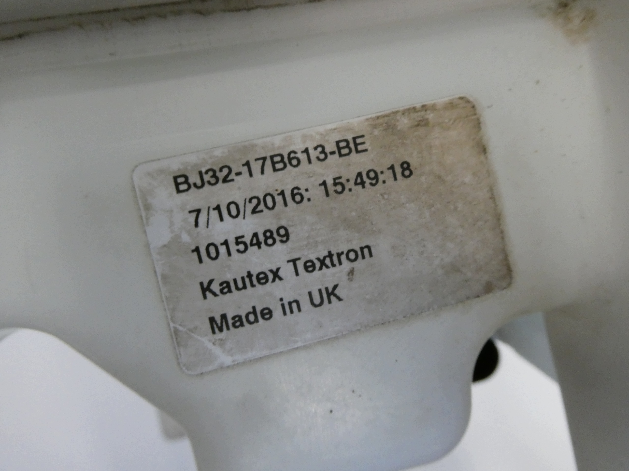 washer fluid tank complete RANGE ROVER DISCOVERY SPORT L550
