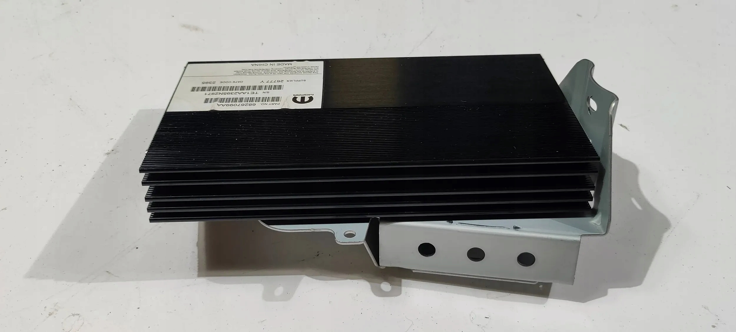 zesilovač audio amplituner Dodge Ram 2009-2019