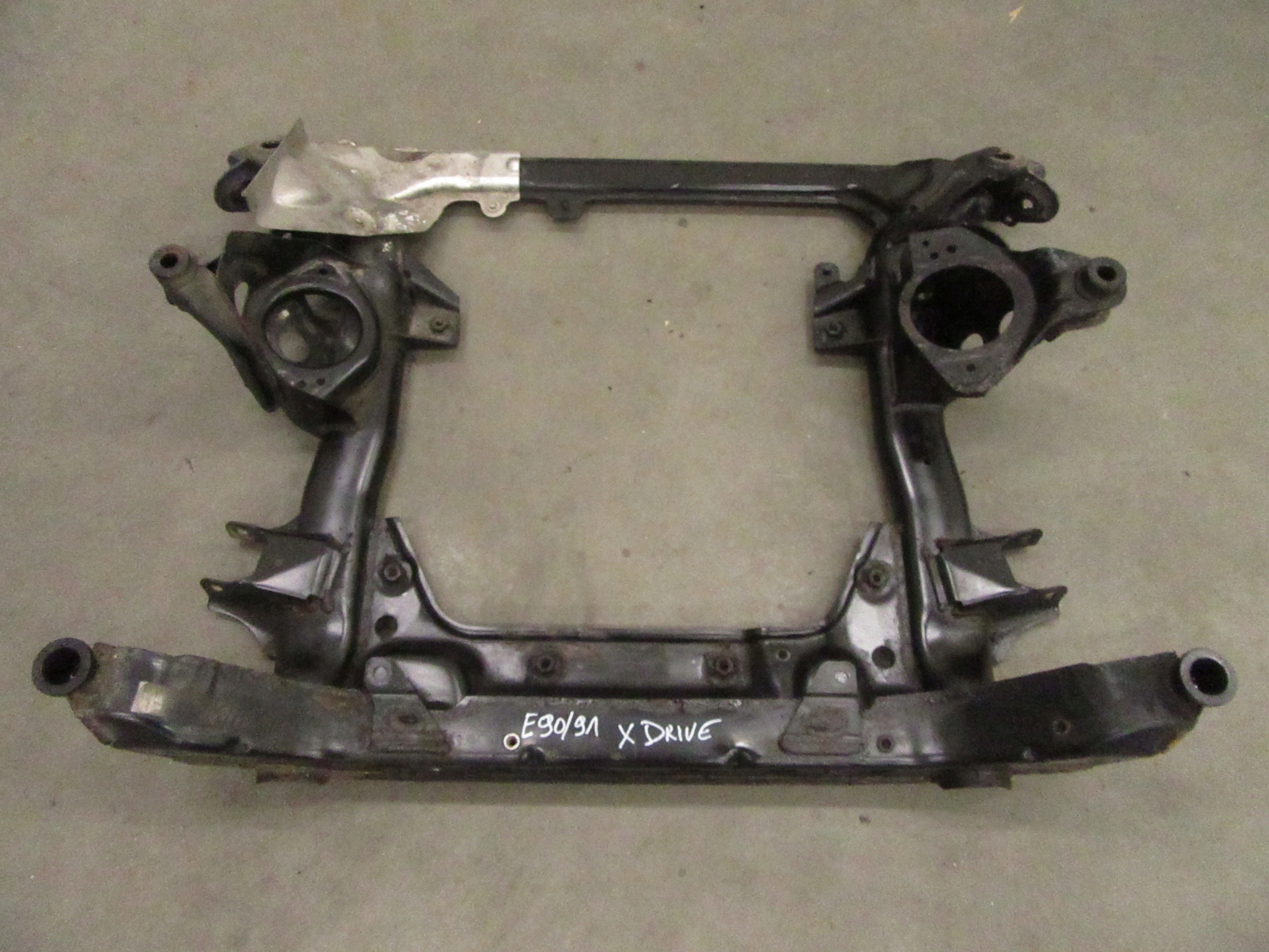 Lawa front axle beam below engine suspension beam BMW e90 e91 e92 X Drive 4x4