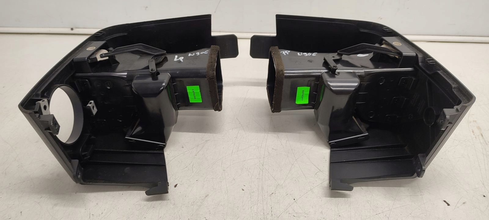 grid air conditioning devices right left Mercedes Sprinter 906