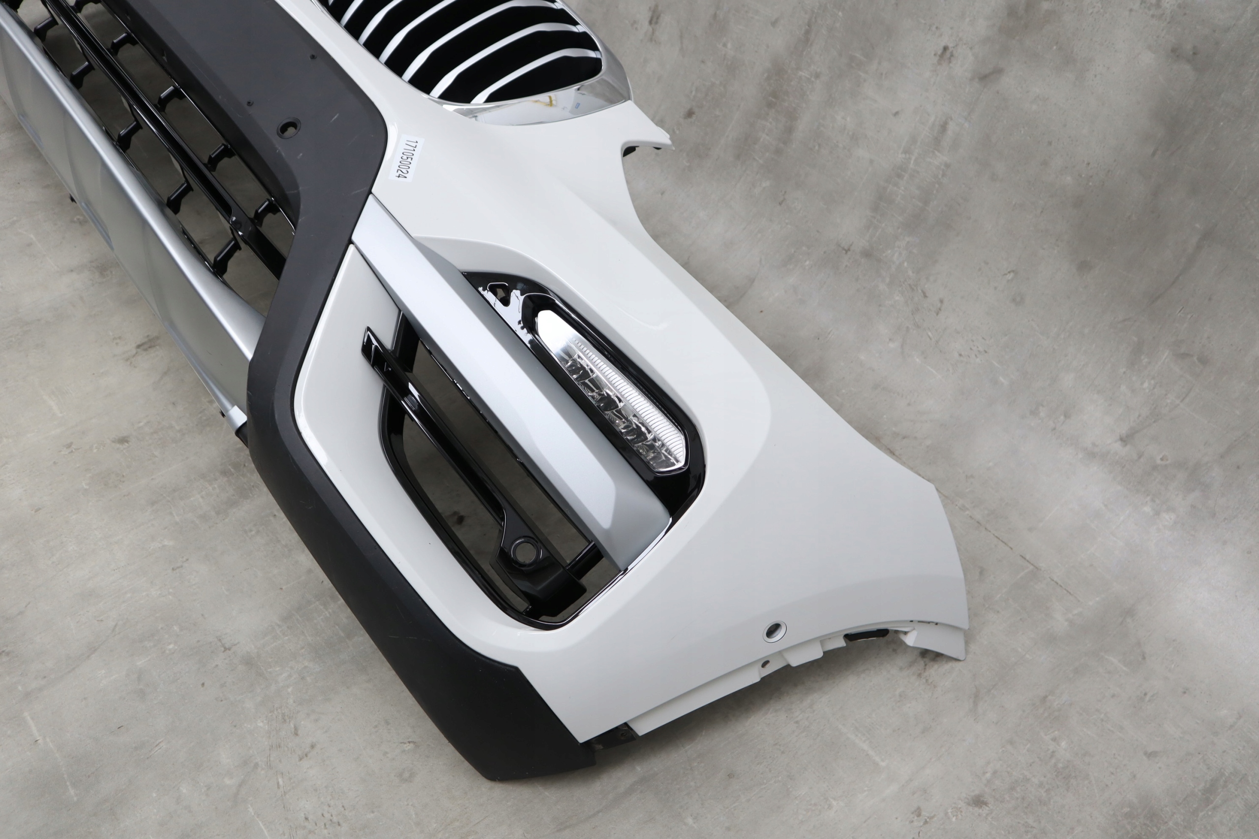 ZDERZAK BMW X3 G01 X LINE HALOGENY LED NA PDC PARK ASSIST Typ samochodu 4x4/SUV Samochody osobowe