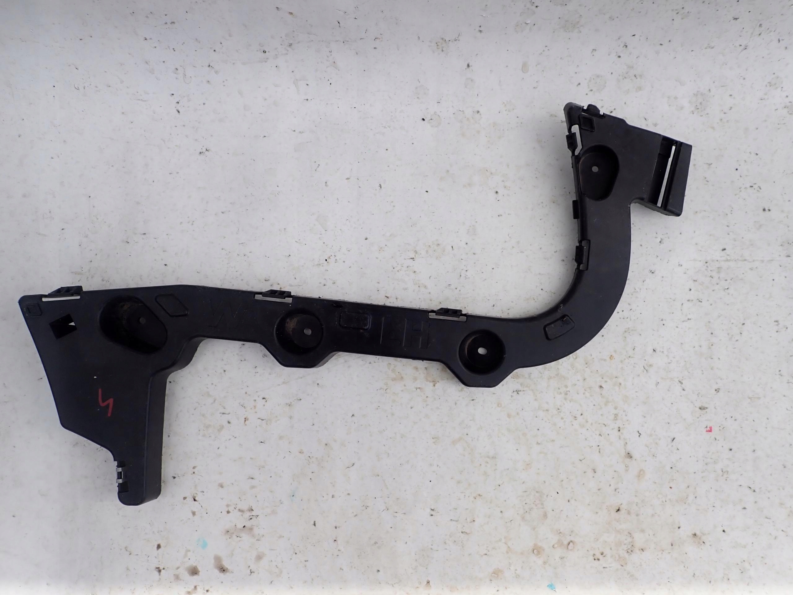 FORD FOCUS MK3 2011- bumper bracket KOMBI left rear part