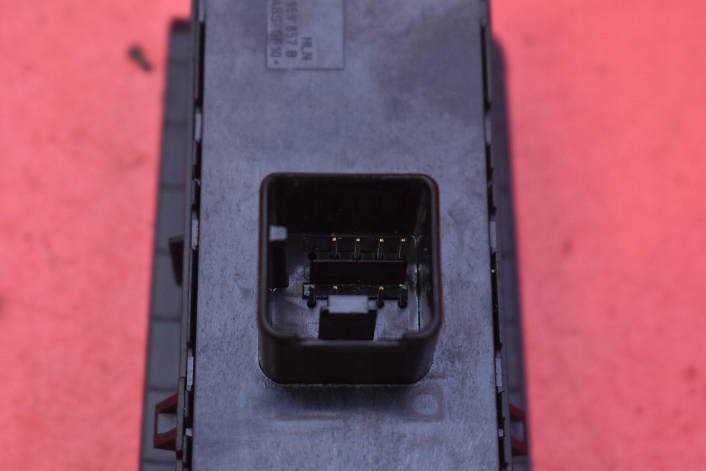 control panel of the window EU 3AB857857A VW PASSAT B7 KOMBI 10-15