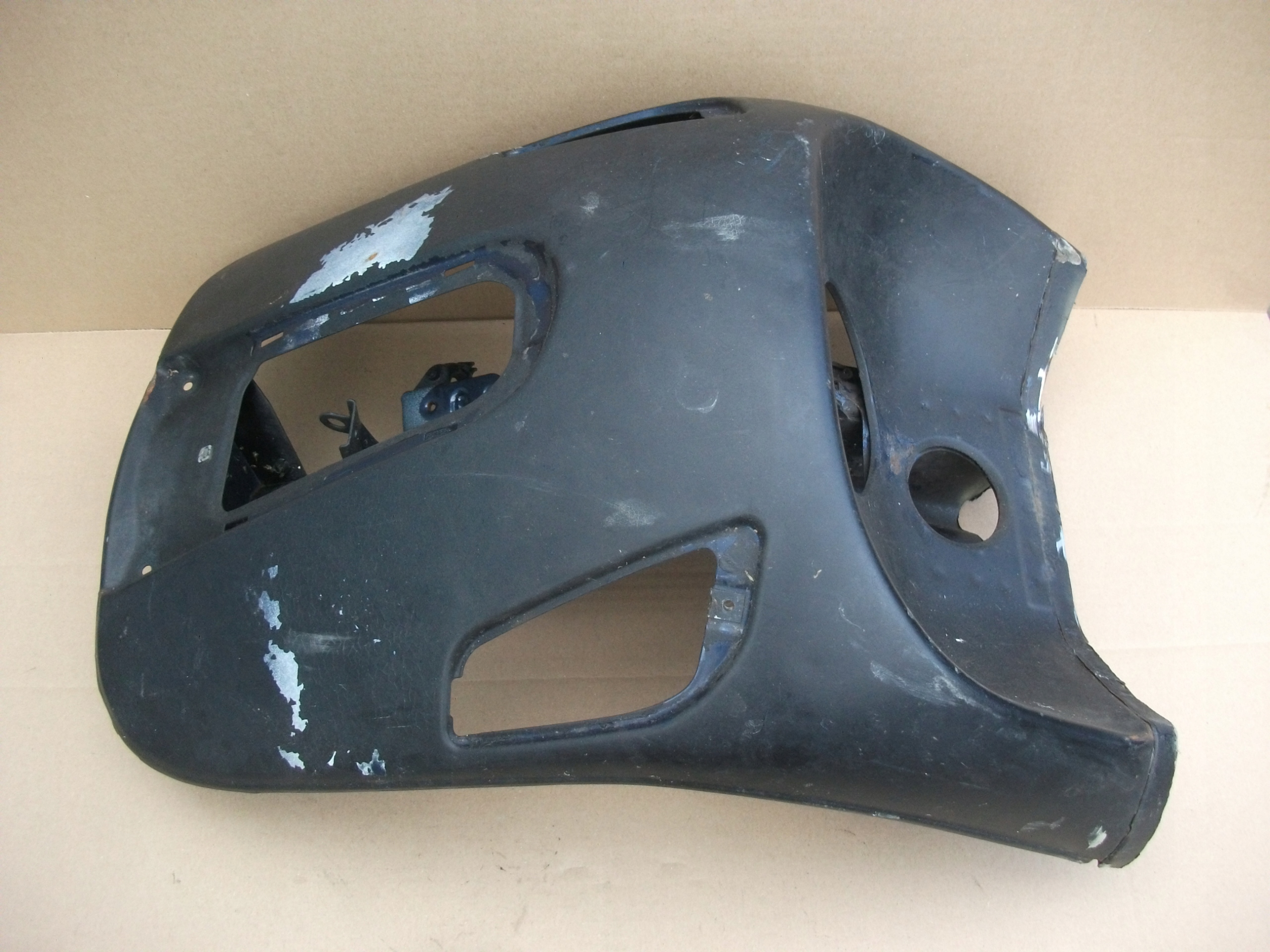 PIAGGIO VESPA LX 50 CZACHA НАВЕС ПЕРЕДНИЙ ЛИСТ