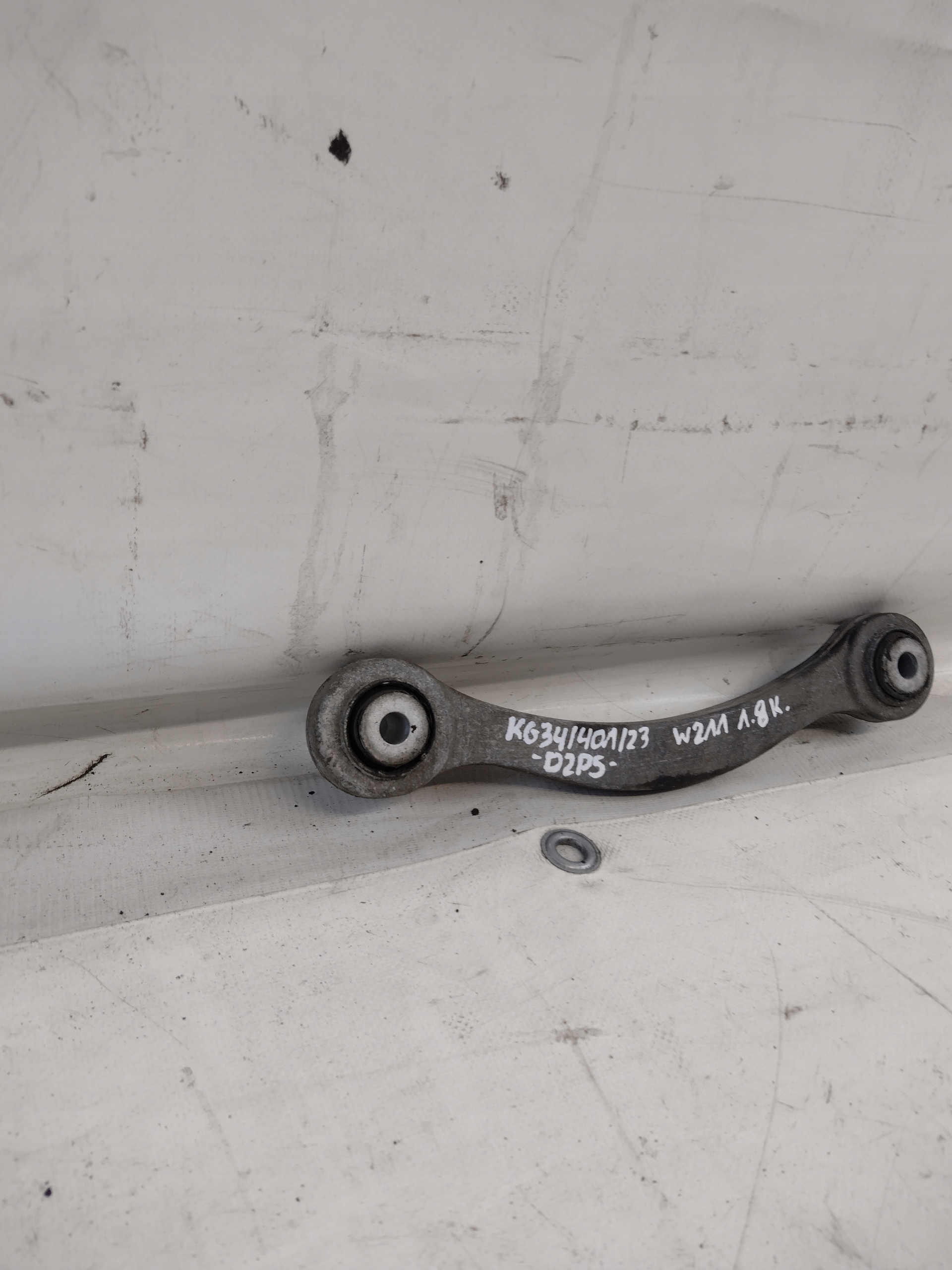 Querlenker heck Mercedes W211 1,8K OE R2303521805
