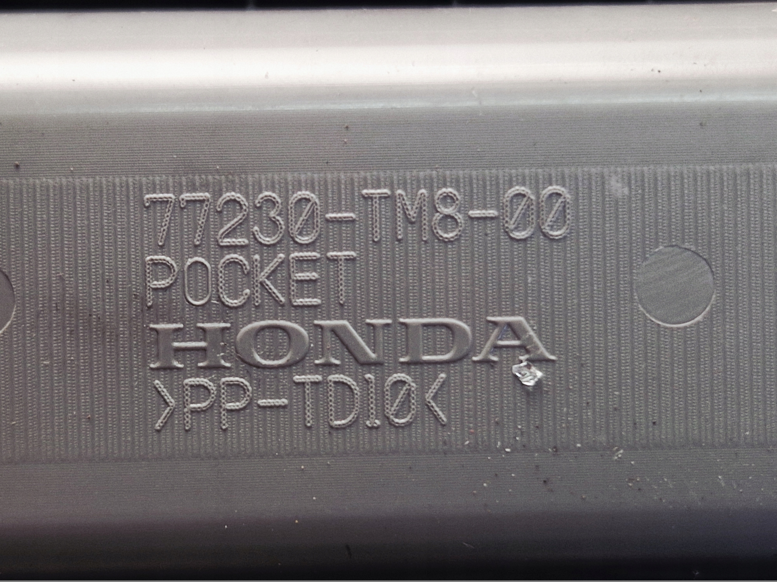 HONDA INSIGHT II passenger compartment 77230-TM8-00