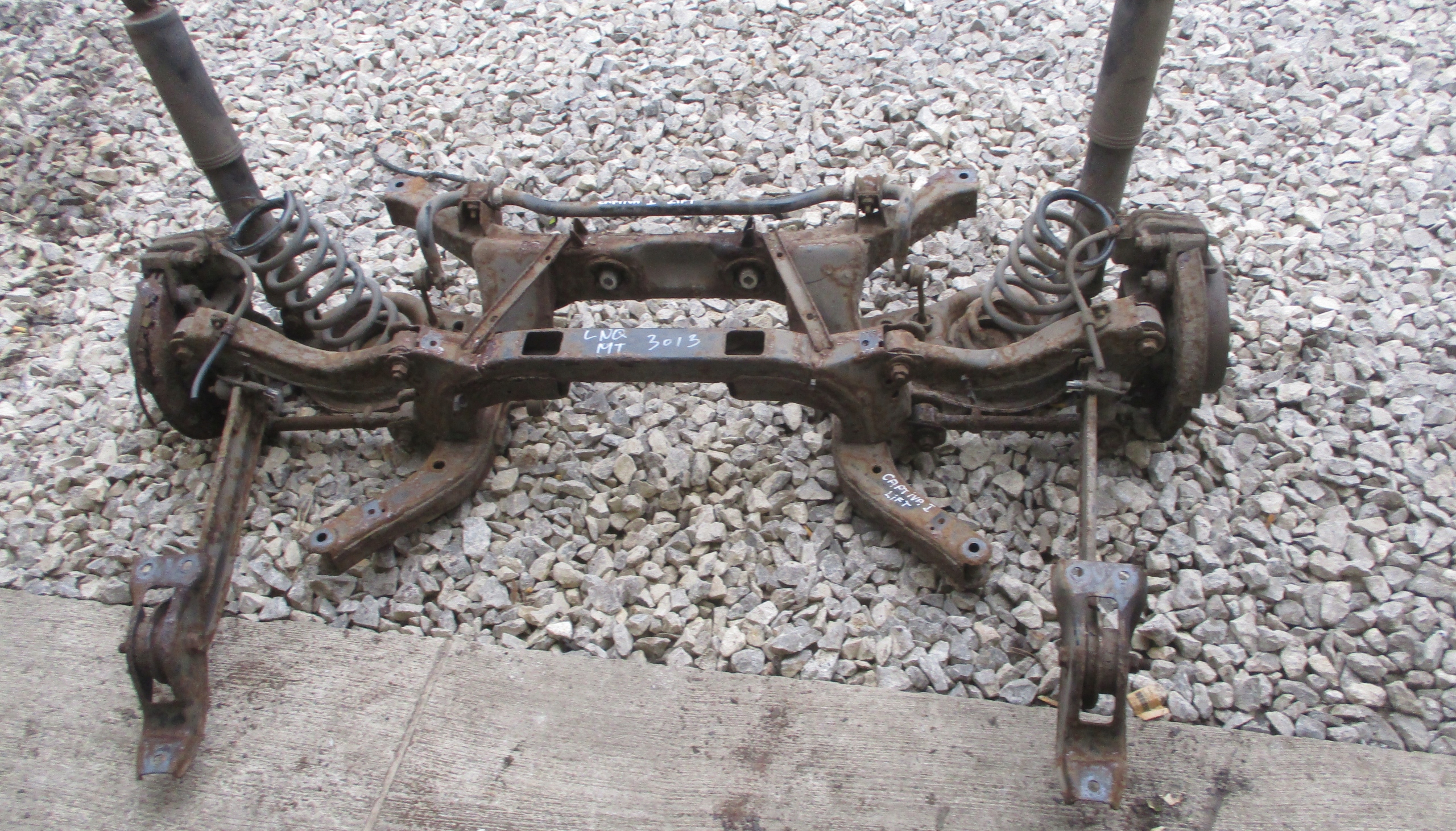 BELKA ZAWIESZENIA OŚ TYŁ KOMPLET CAPTIVA 2.2 VCDI