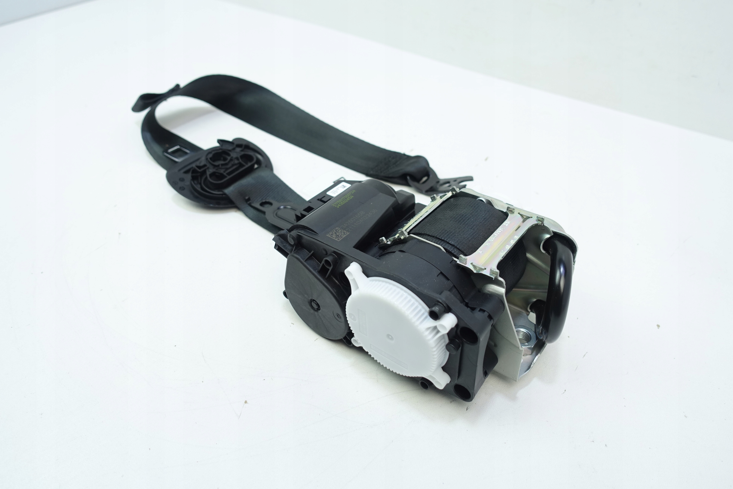 tension belt safety left front AUDI A3 8Y 20