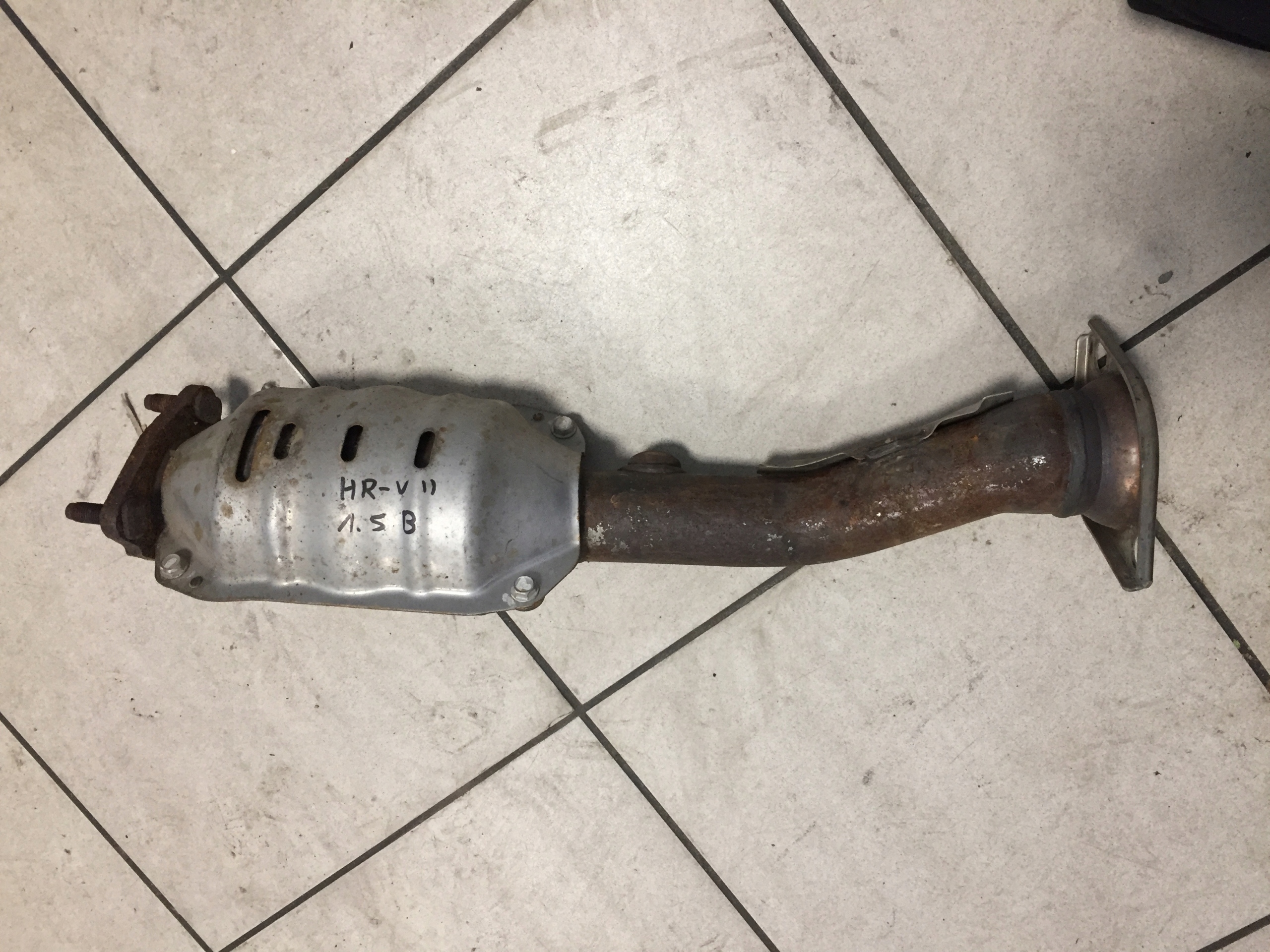 HONDA HR-V 1.5 И-VTEC СРЕДНИЙ КАТАЛИТИЧЕСКИЙ НЕЙТРАЛИЗАТОР