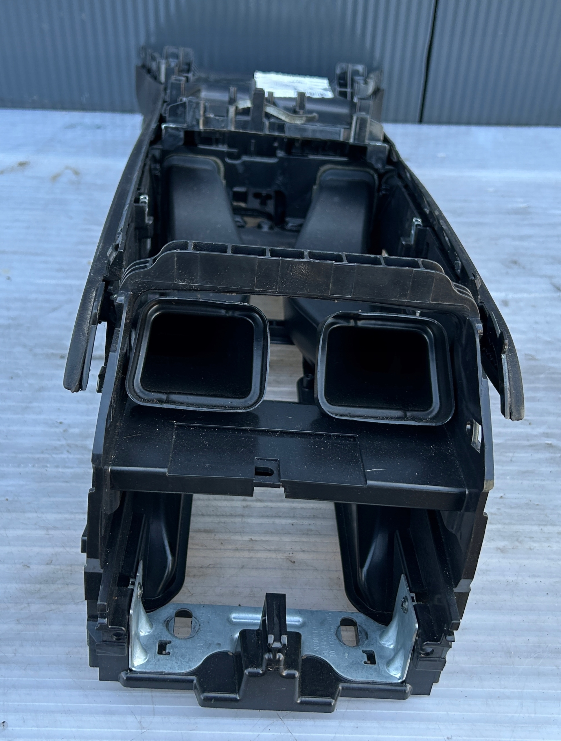 TUNEL central BMW 7 F01 9112677
