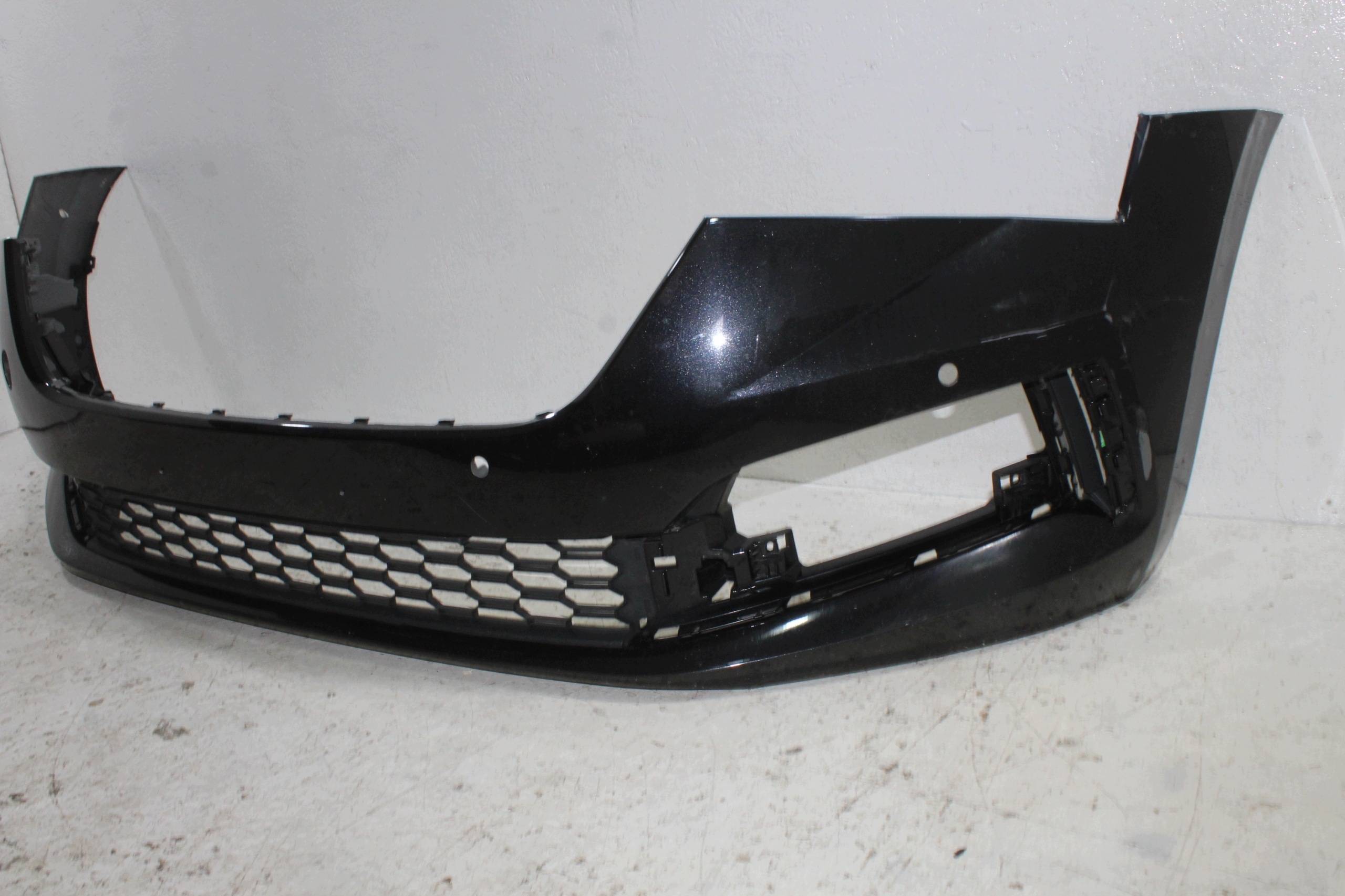 Skoda Scala bumper front front 657807221