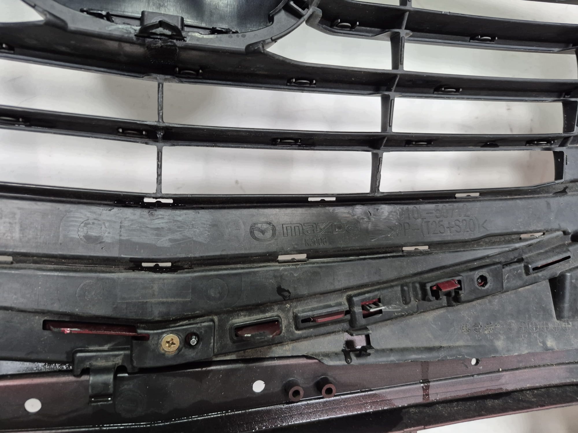 MAZDA CX-3 CX3 14-18 bumper front front grill logo below RADAR