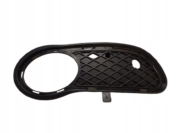 MERCEDES C W203 00-07 KRATKA ZDERZAKA PRAWA PRZEDNIA A2038851023