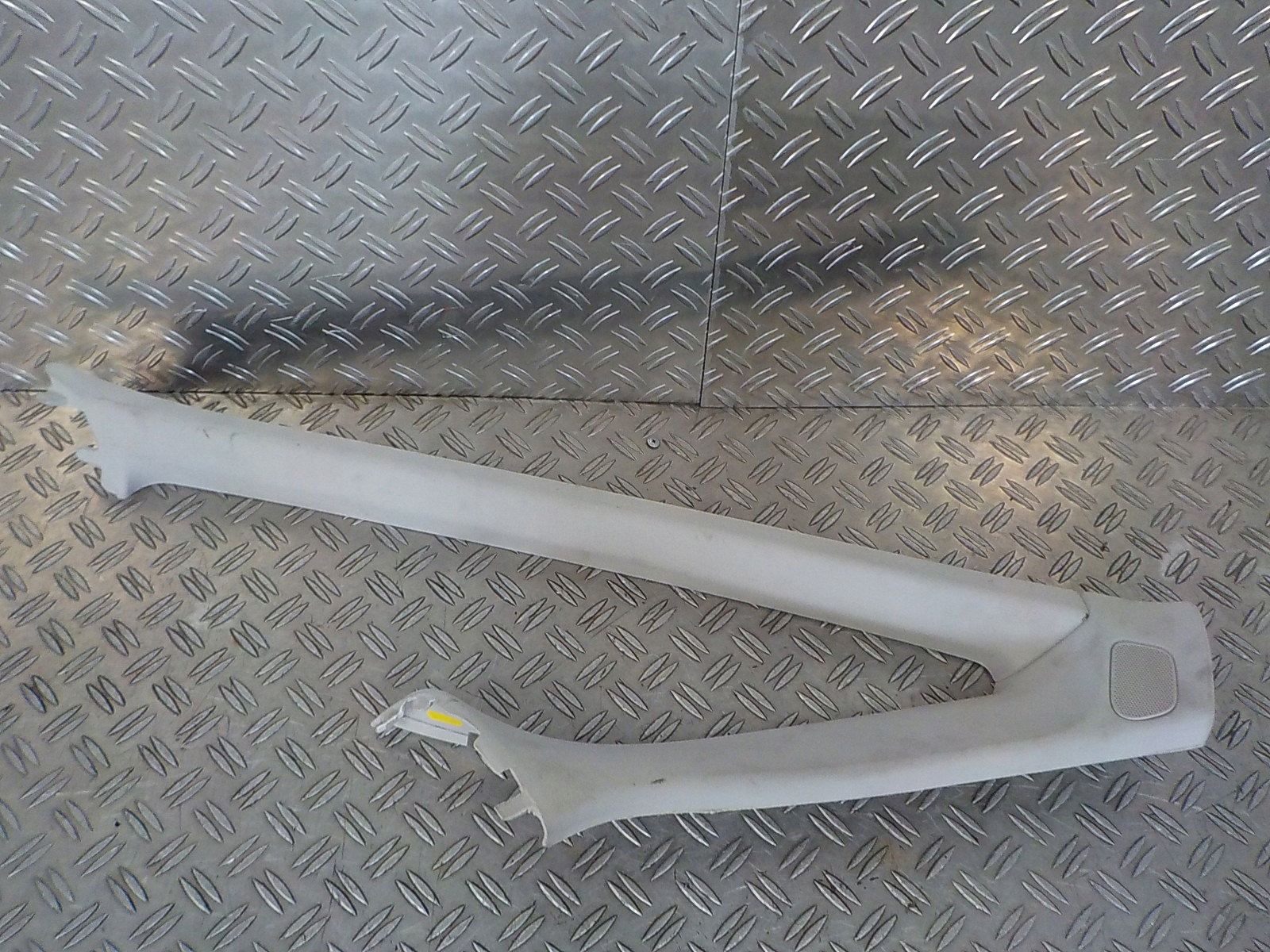 RENAULT ESPACE V ПЛАНКА КРИШКА ПЕРЕДНЬОЇ СТІЙКИ ПРАВА